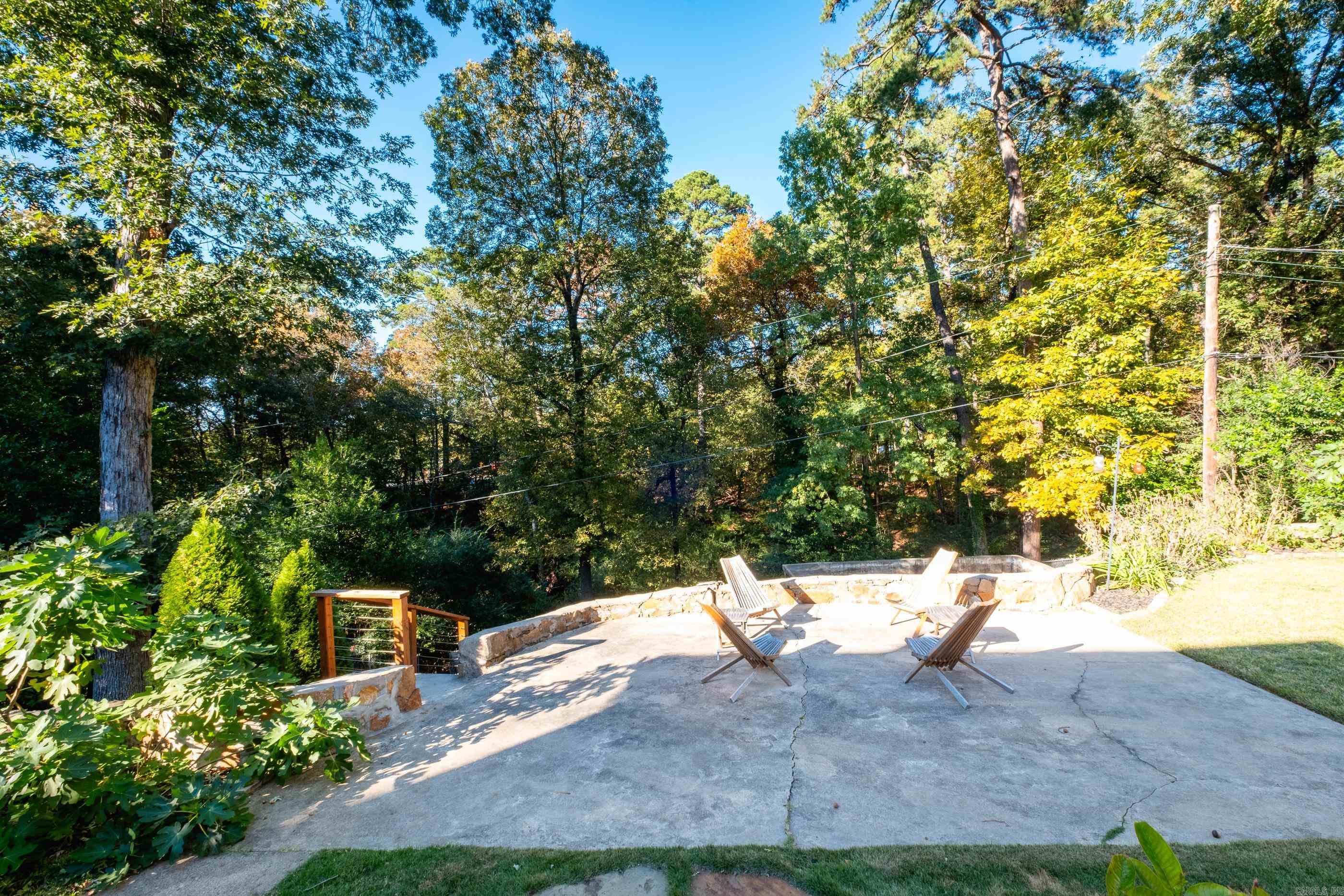 HOLLYWOOD - Residential