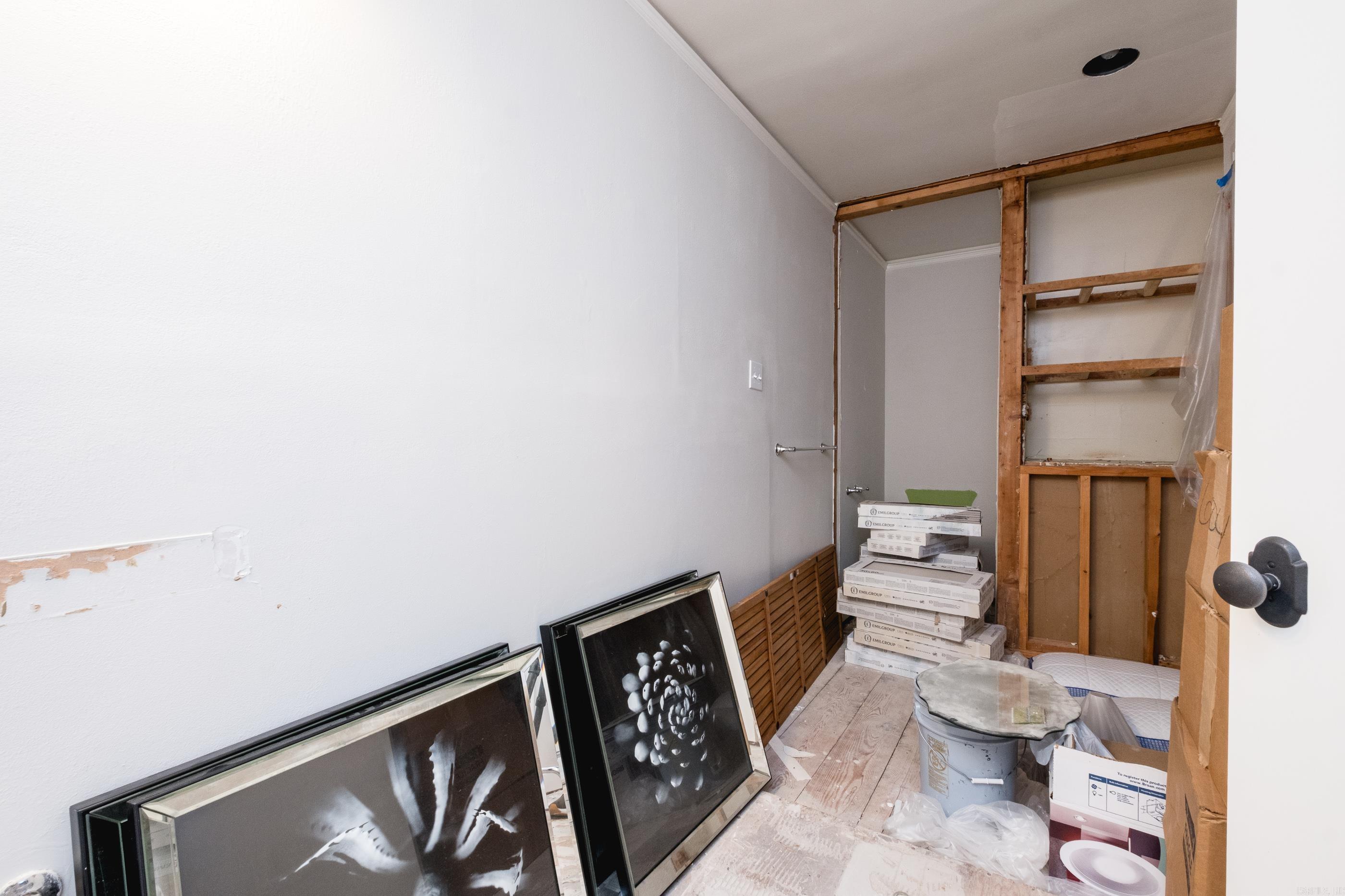 HOLLYWOOD - Residential