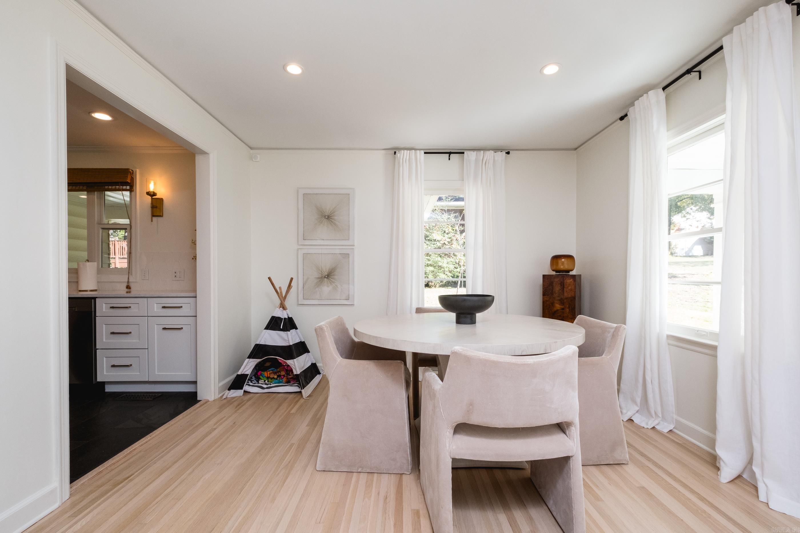 HOLLYWOOD - Residential