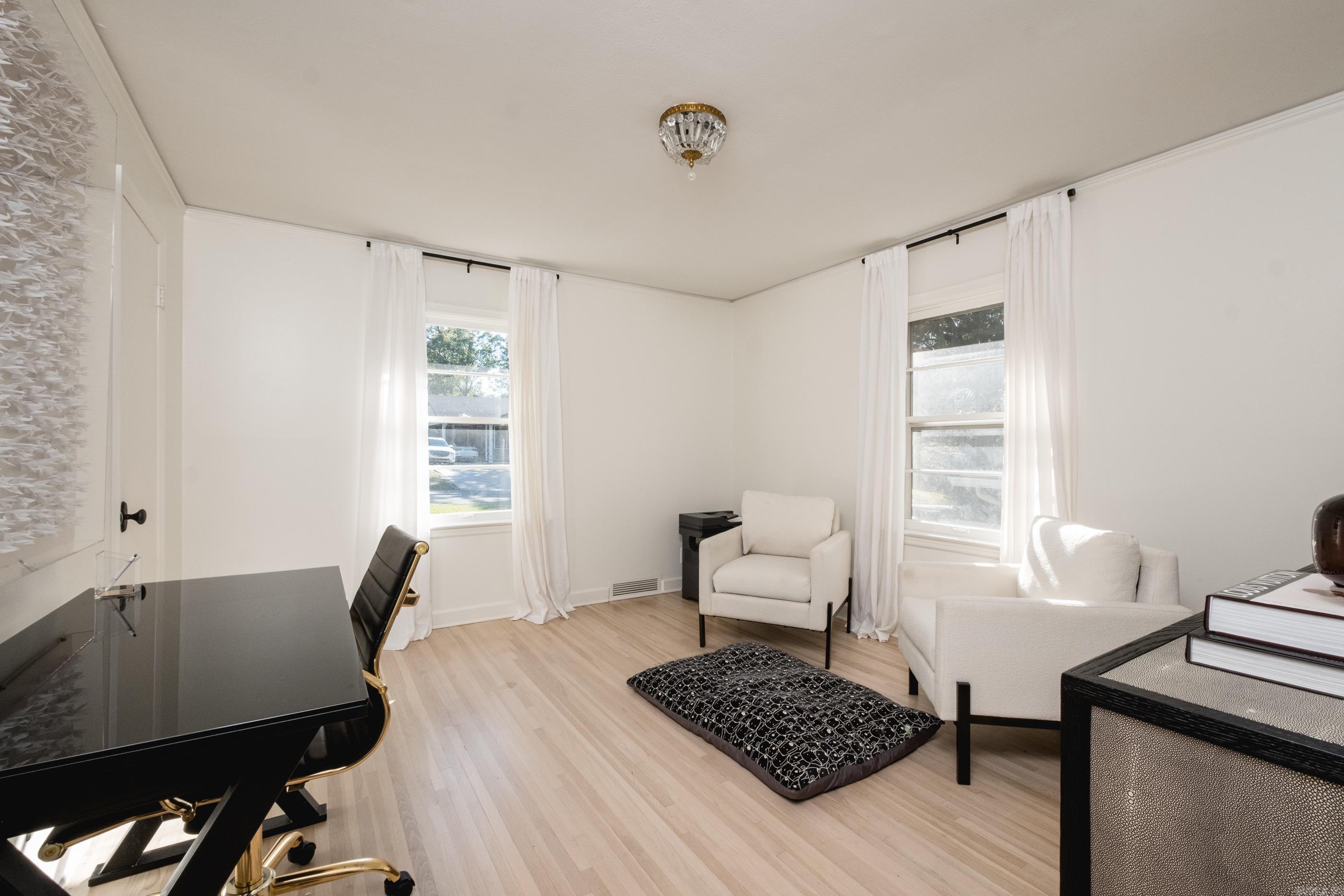 HOLLYWOOD - Residential