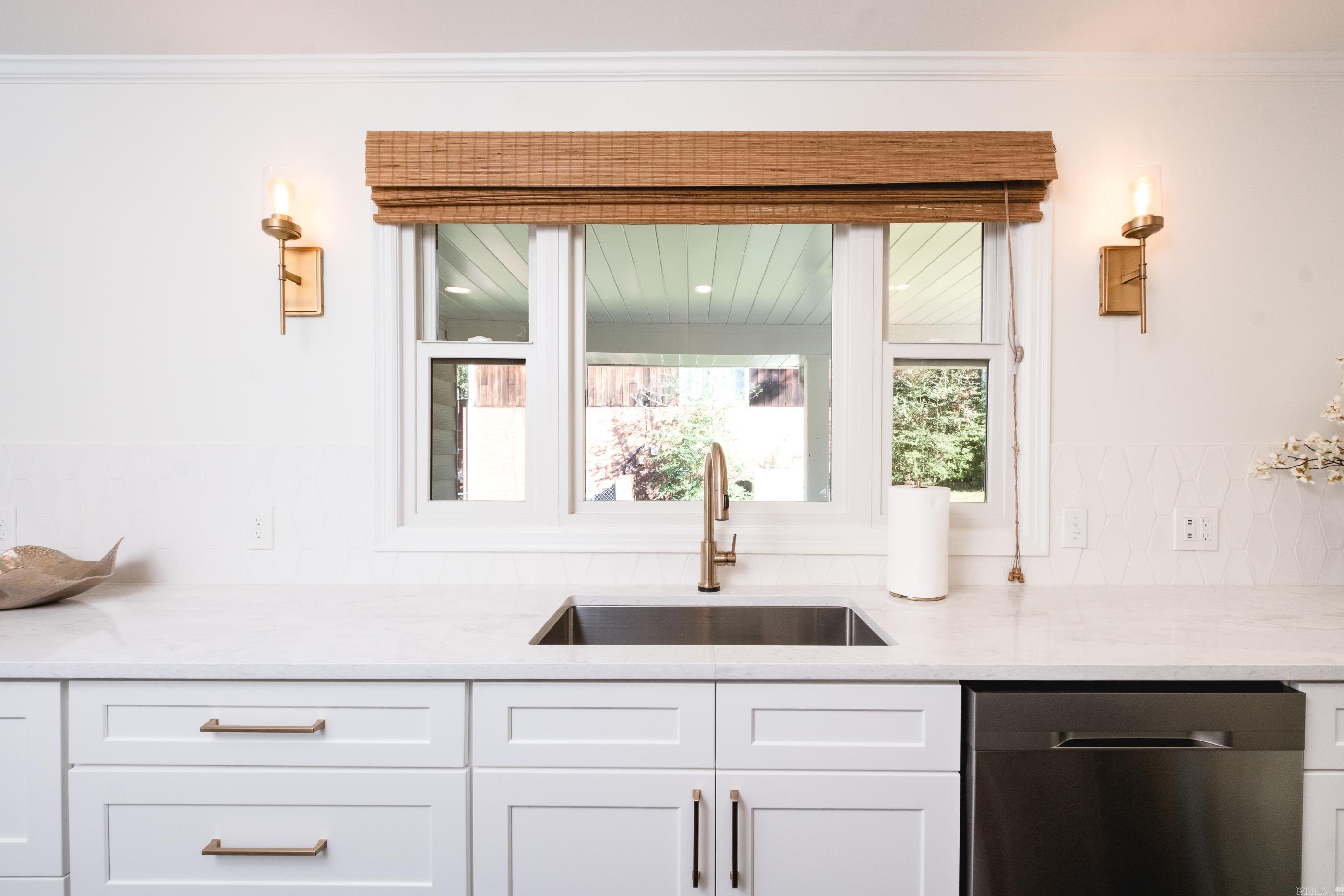 HOLLYWOOD - Residential