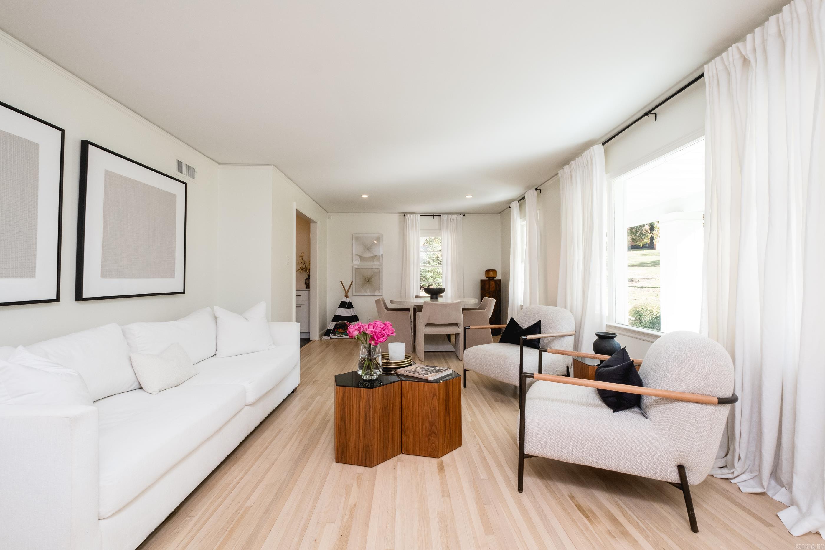 HOLLYWOOD - Residential