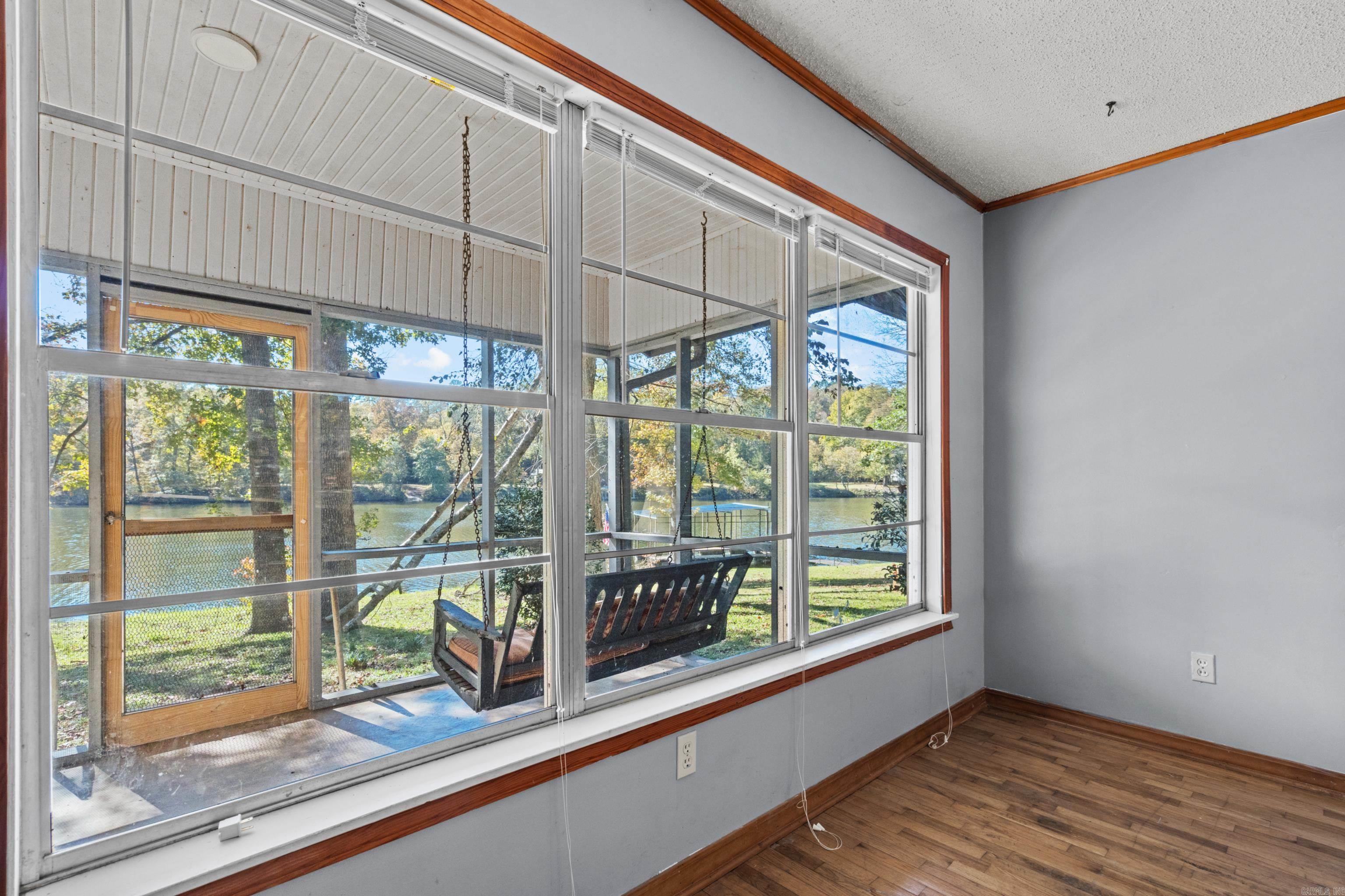 SNUG HARBOR LAKE SHORE - Residential