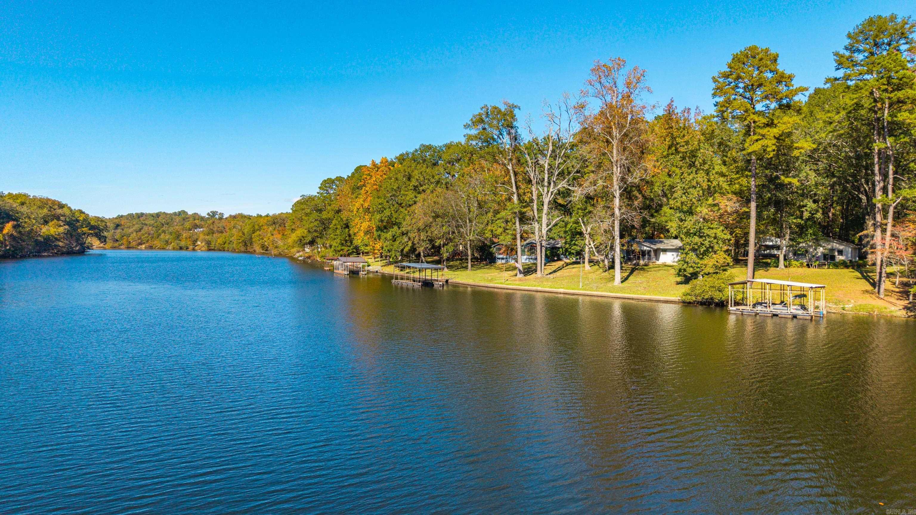 SNUG HARBOR LAKE SHORE - Residential