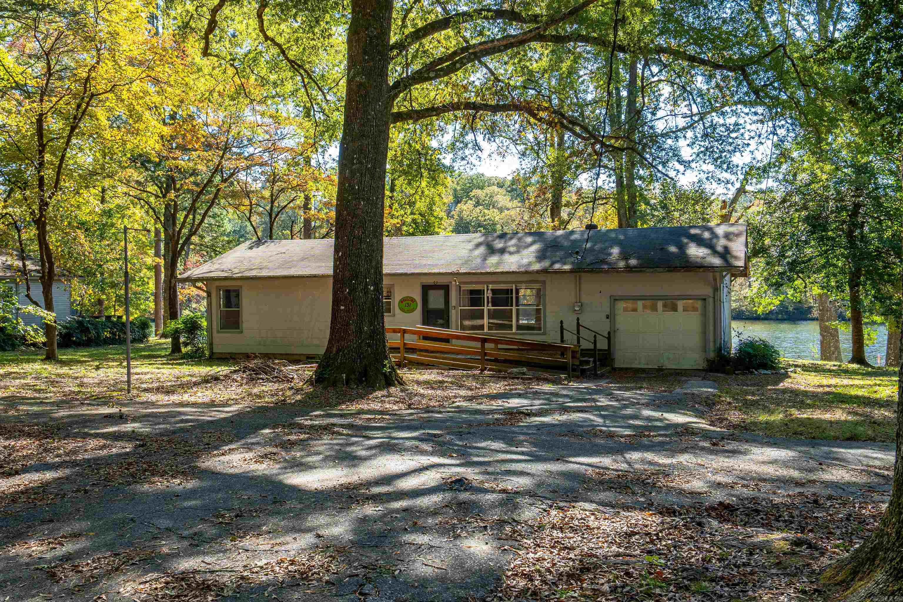 SNUG HARBOR LAKE SHORE - Residential