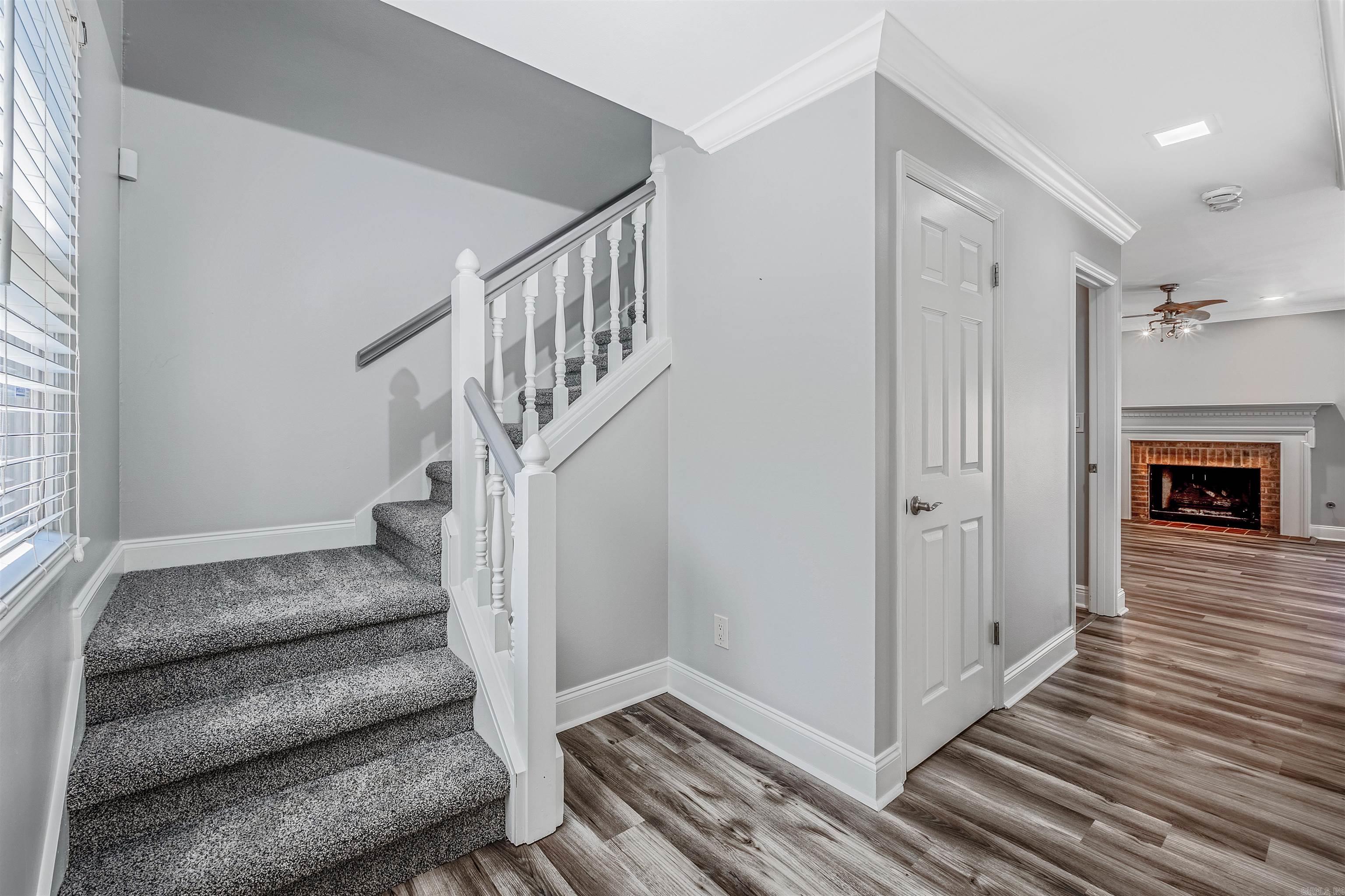 ANDOVER SQUARE - Residential