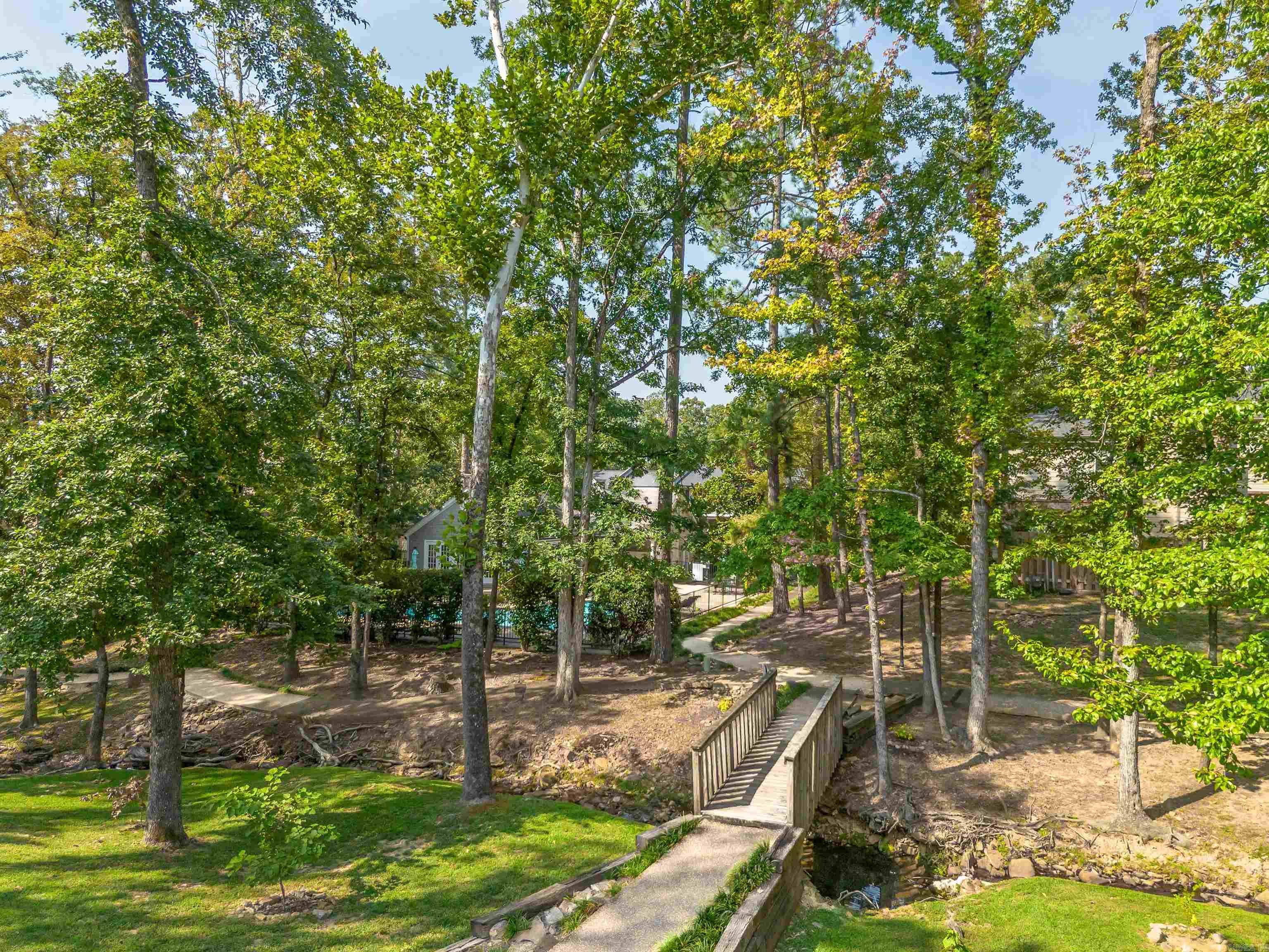 ANDOVER SQUARE - Residential