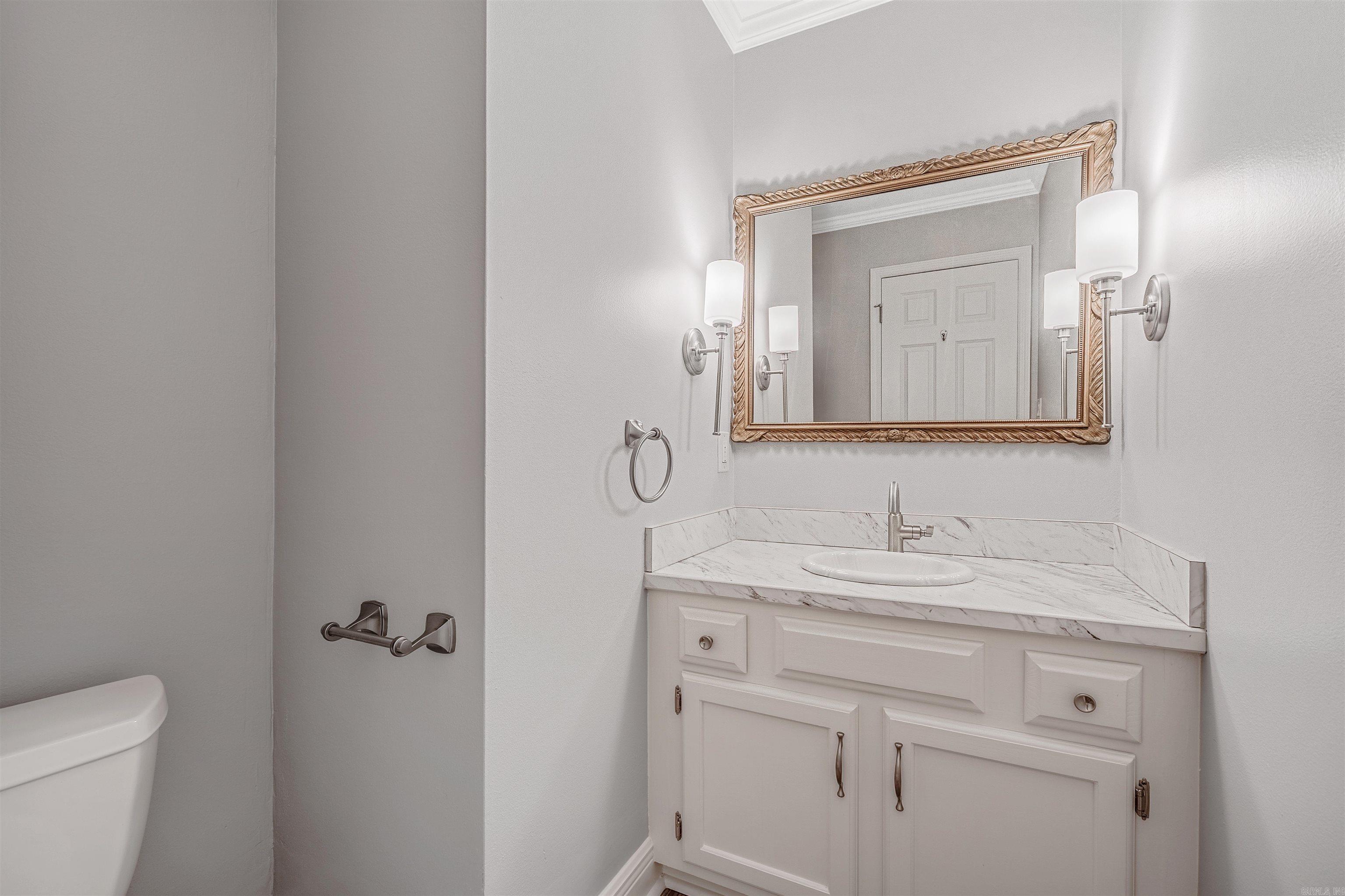 ANDOVER SQUARE - Residential