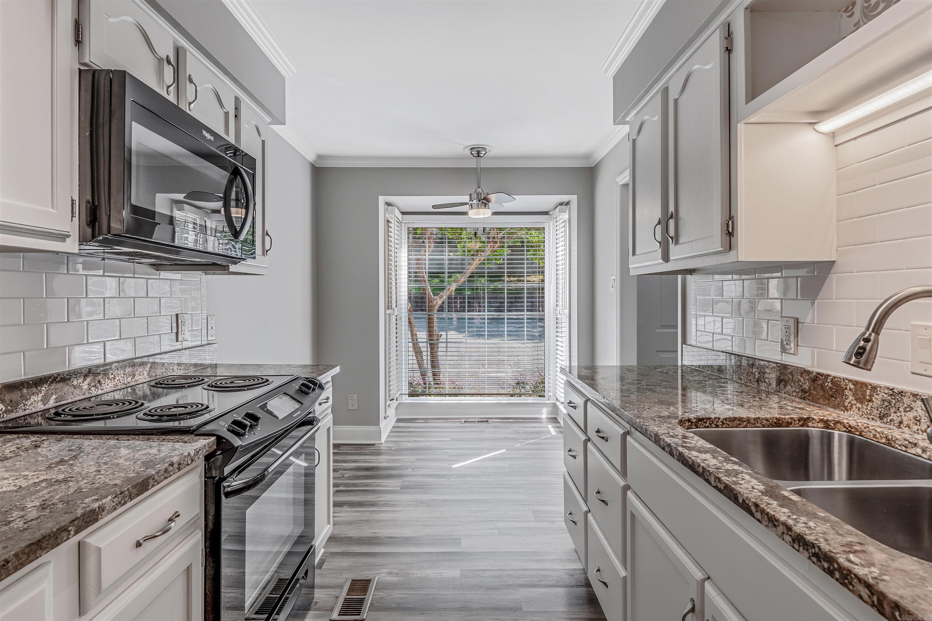 ANDOVER SQUARE - Residential