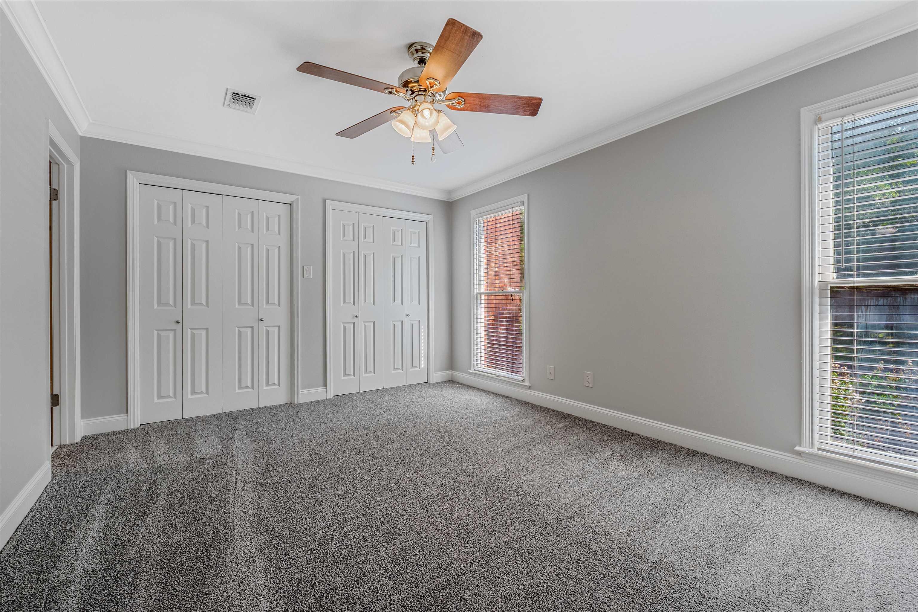 ANDOVER SQUARE - Residential