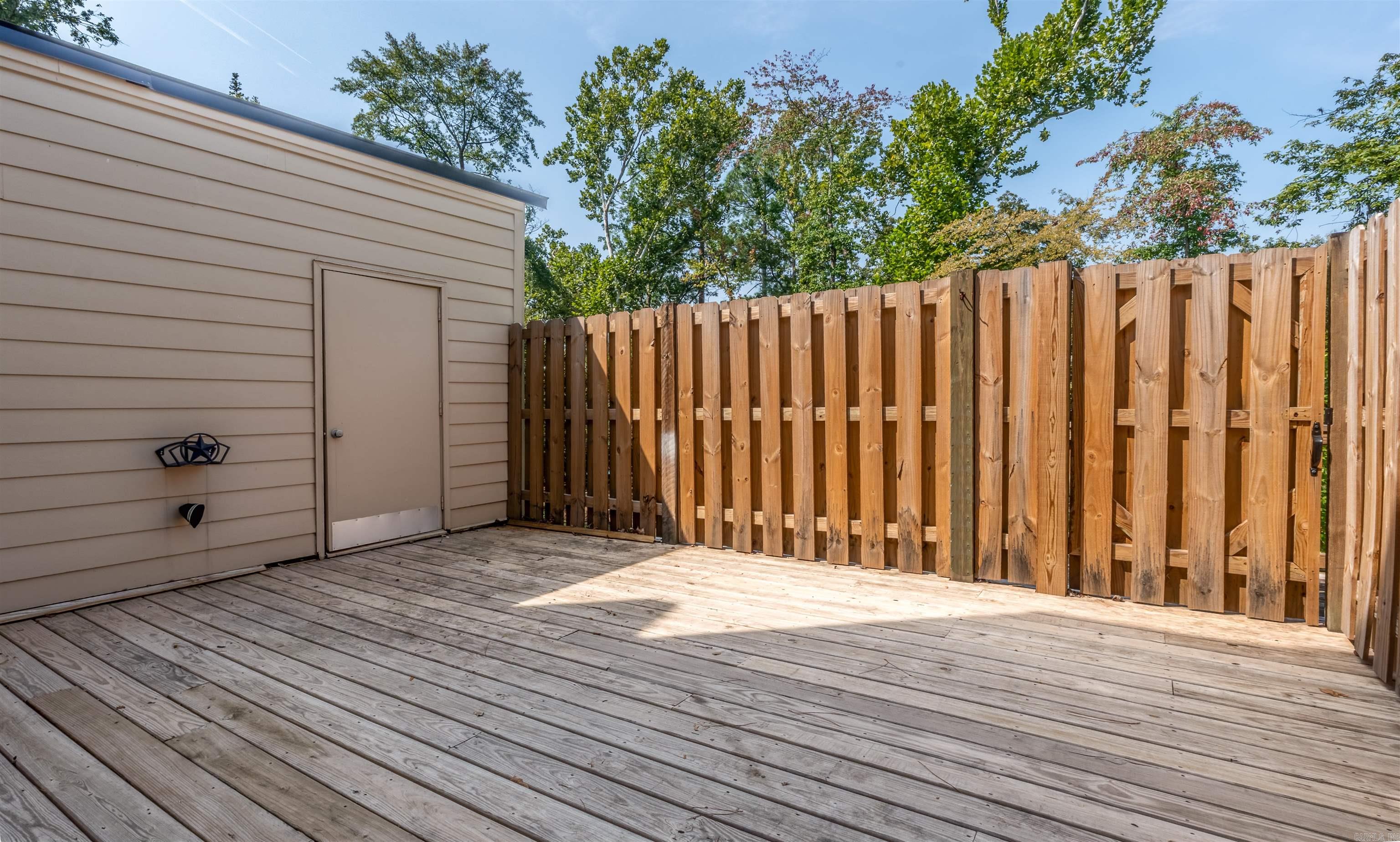 ANDOVER SQUARE - Residential