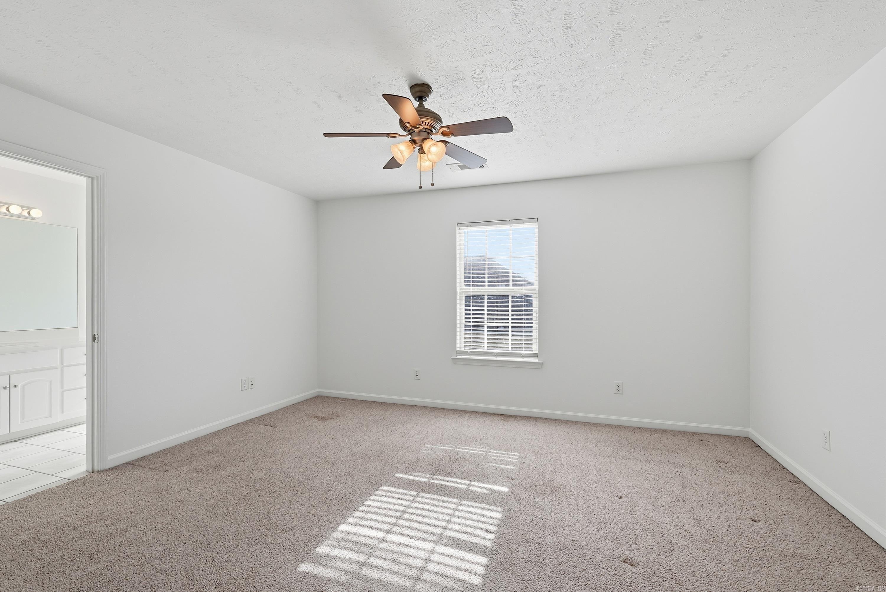 STONEHENGE PLACE - Residential