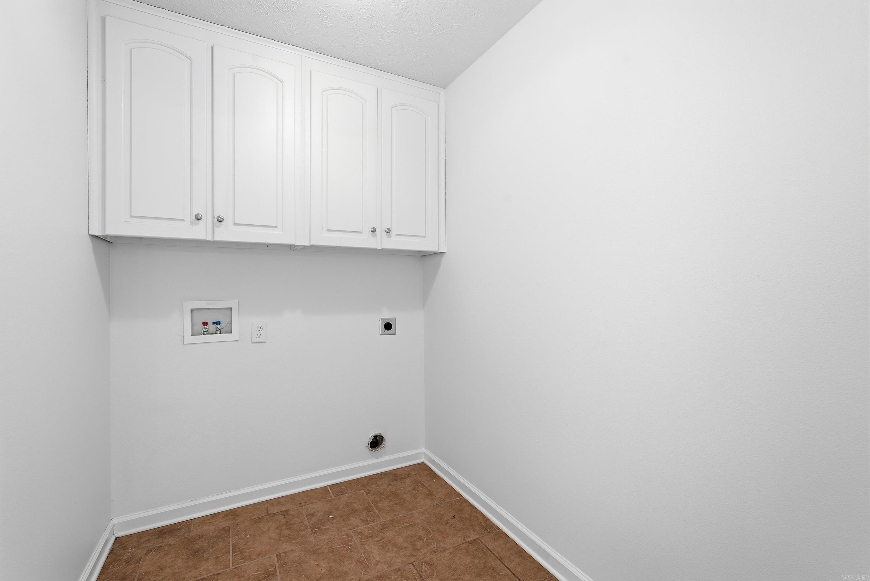 STONEHENGE PLACE - Residential