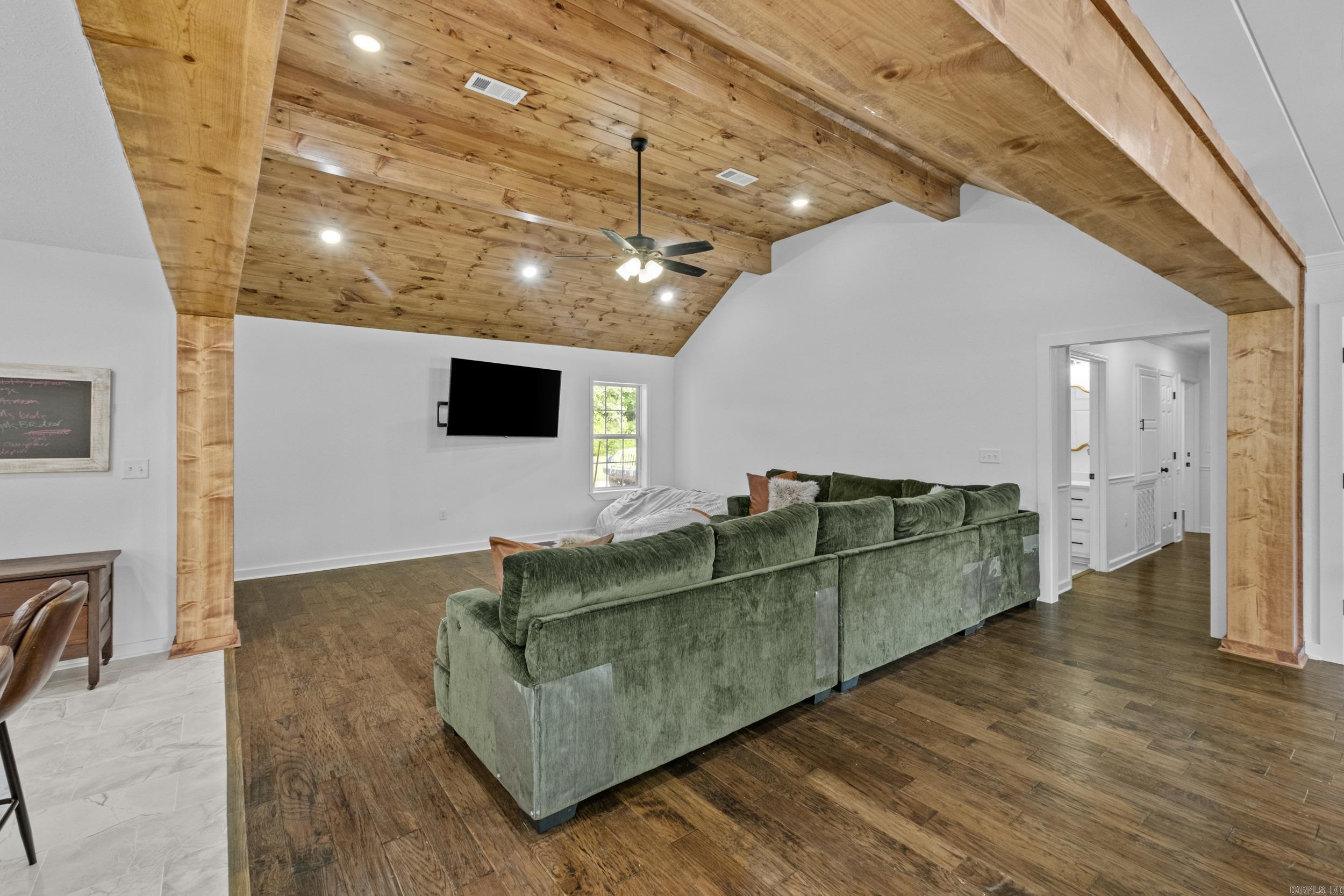 BALD KNOB OUTLOTS - Residential