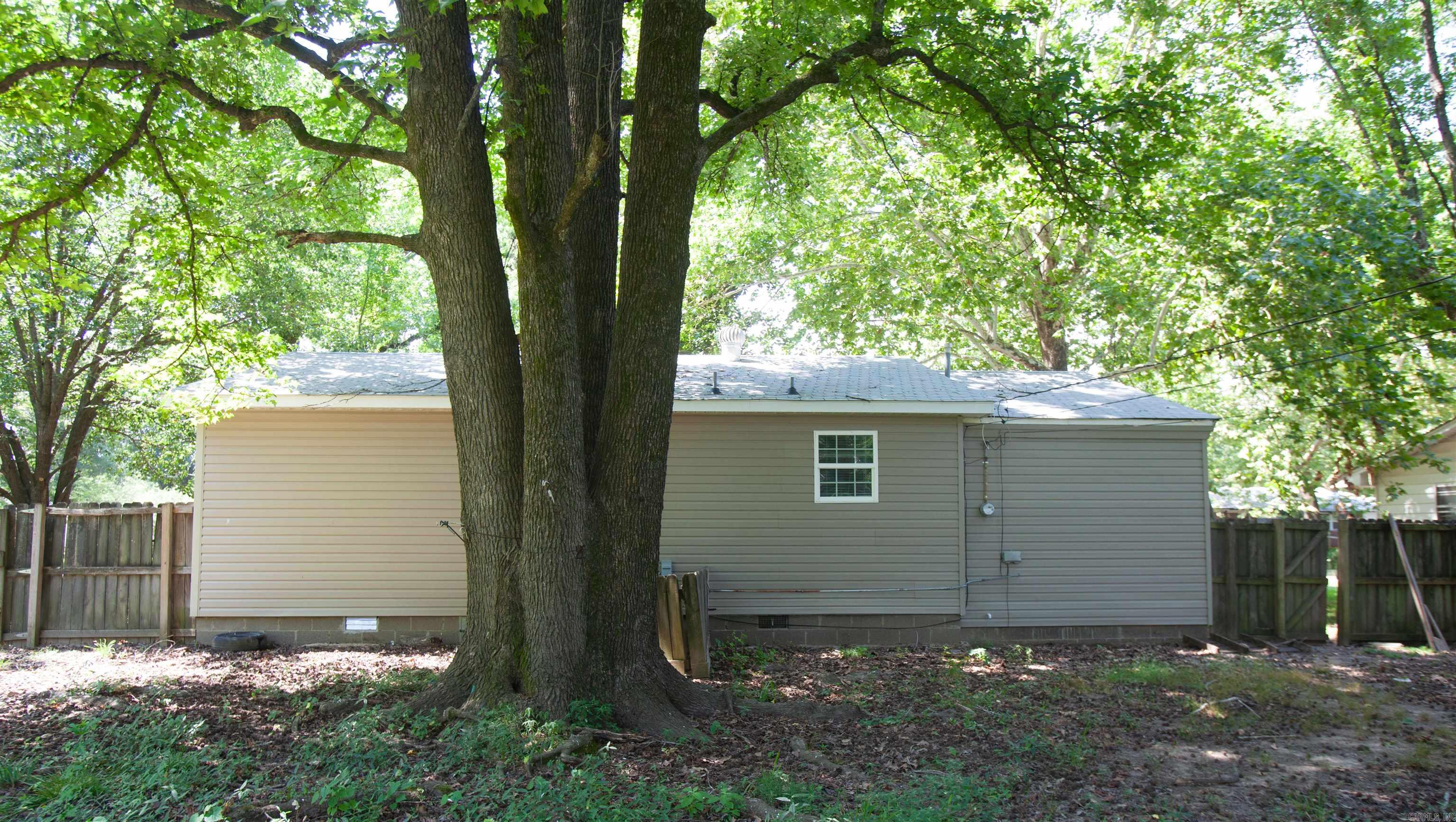 Crest View - Residential Lease