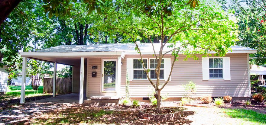 New remodel in Jacksonville that is waiting for you to call home! New paint, flooring, and countertops throughout. The lease for this property is for two years with a 3% increase after the first year and income has to be 3x the amount of rent. NO SECTION 8.