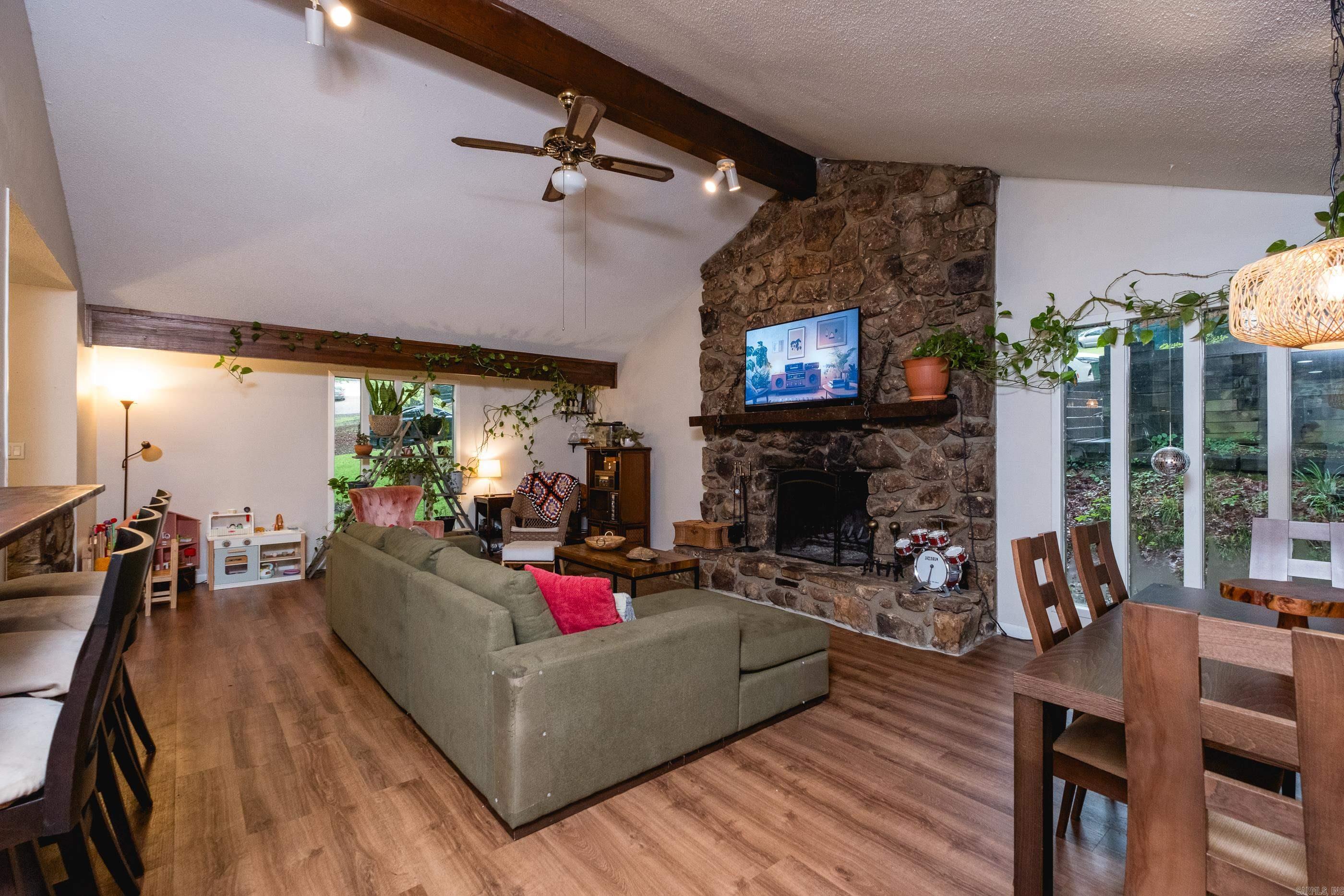 WALNUT VALLEY - Residential