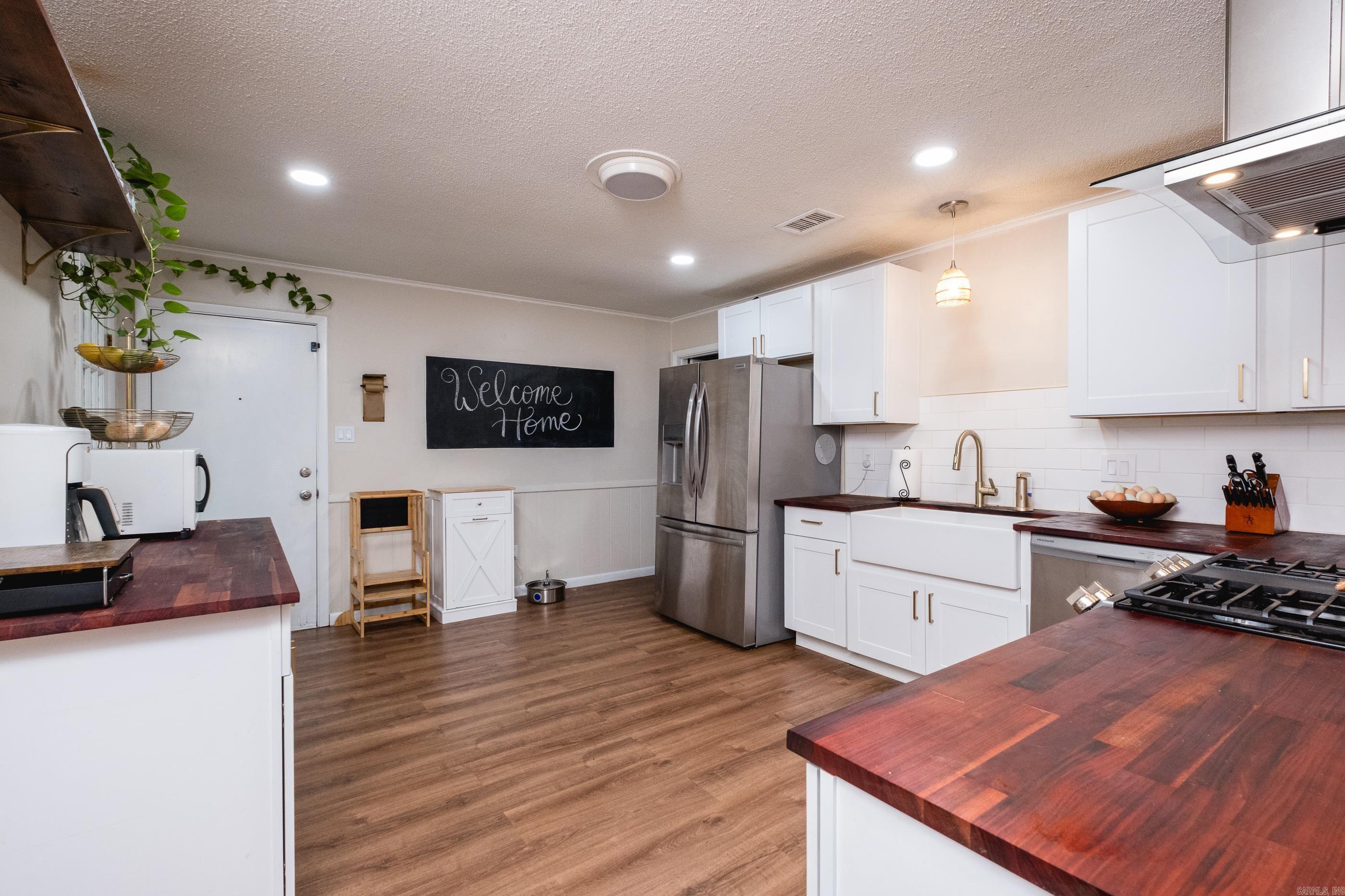 WALNUT VALLEY - Residential
