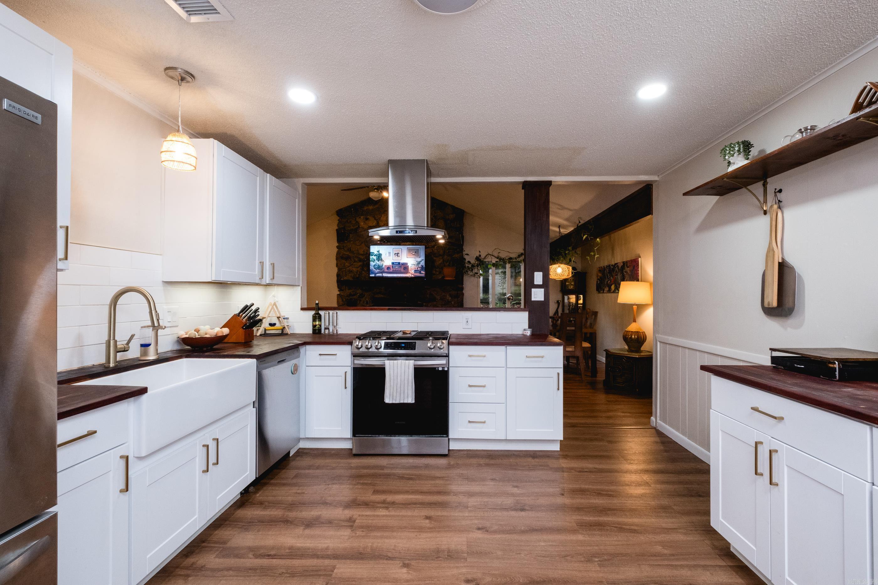 WALNUT VALLEY - Residential