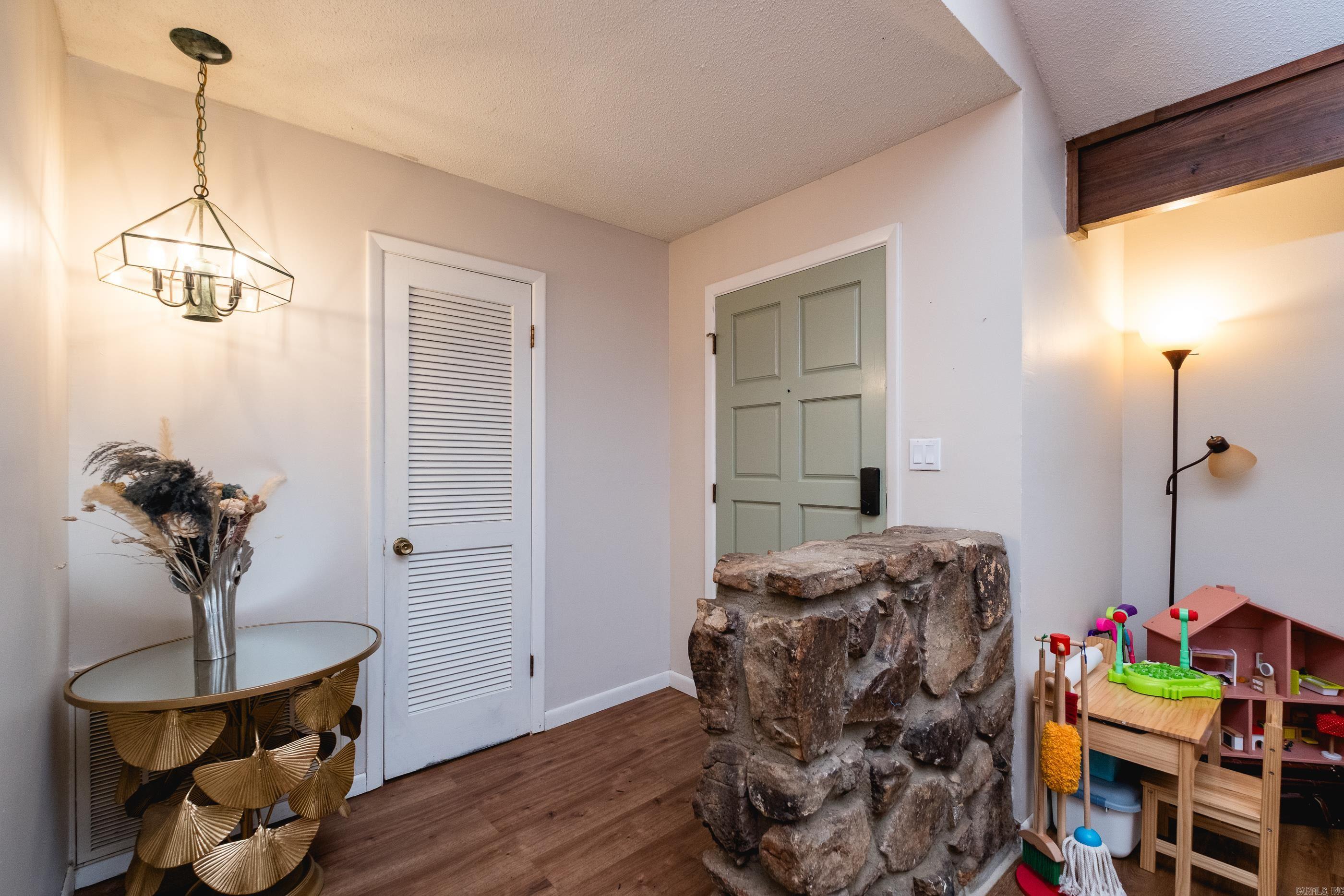 WALNUT VALLEY - Residential