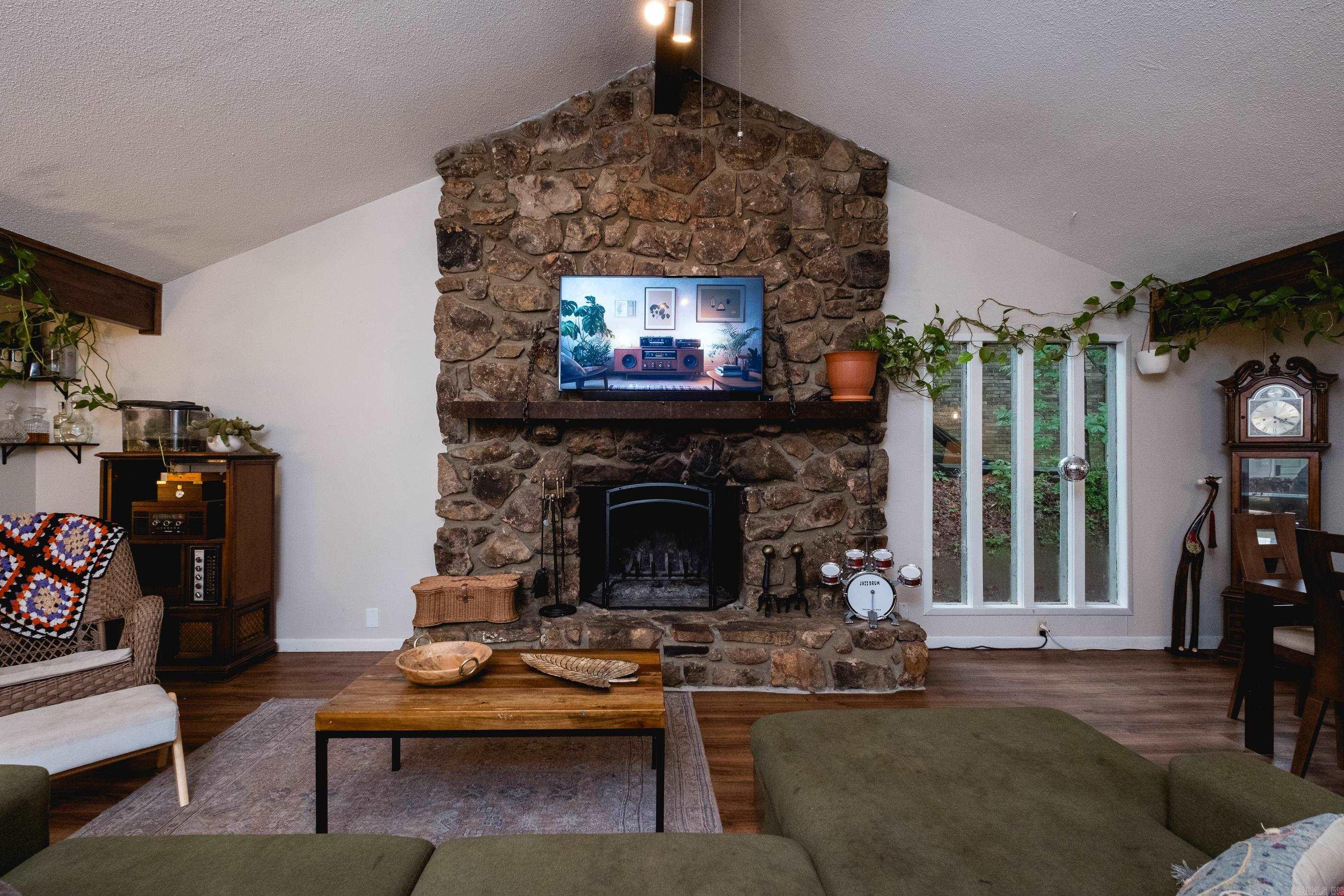 WALNUT VALLEY - Residential