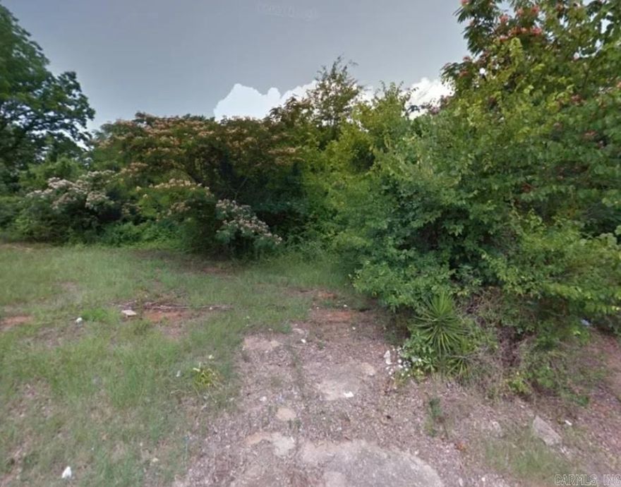 Build your new home or place a mobile home on this wooded flat .28 (+/-) acre lot in the city of Camden Arkansas in Ouachita County. It is just south of the Ouachita river and surrounding popular amenities.