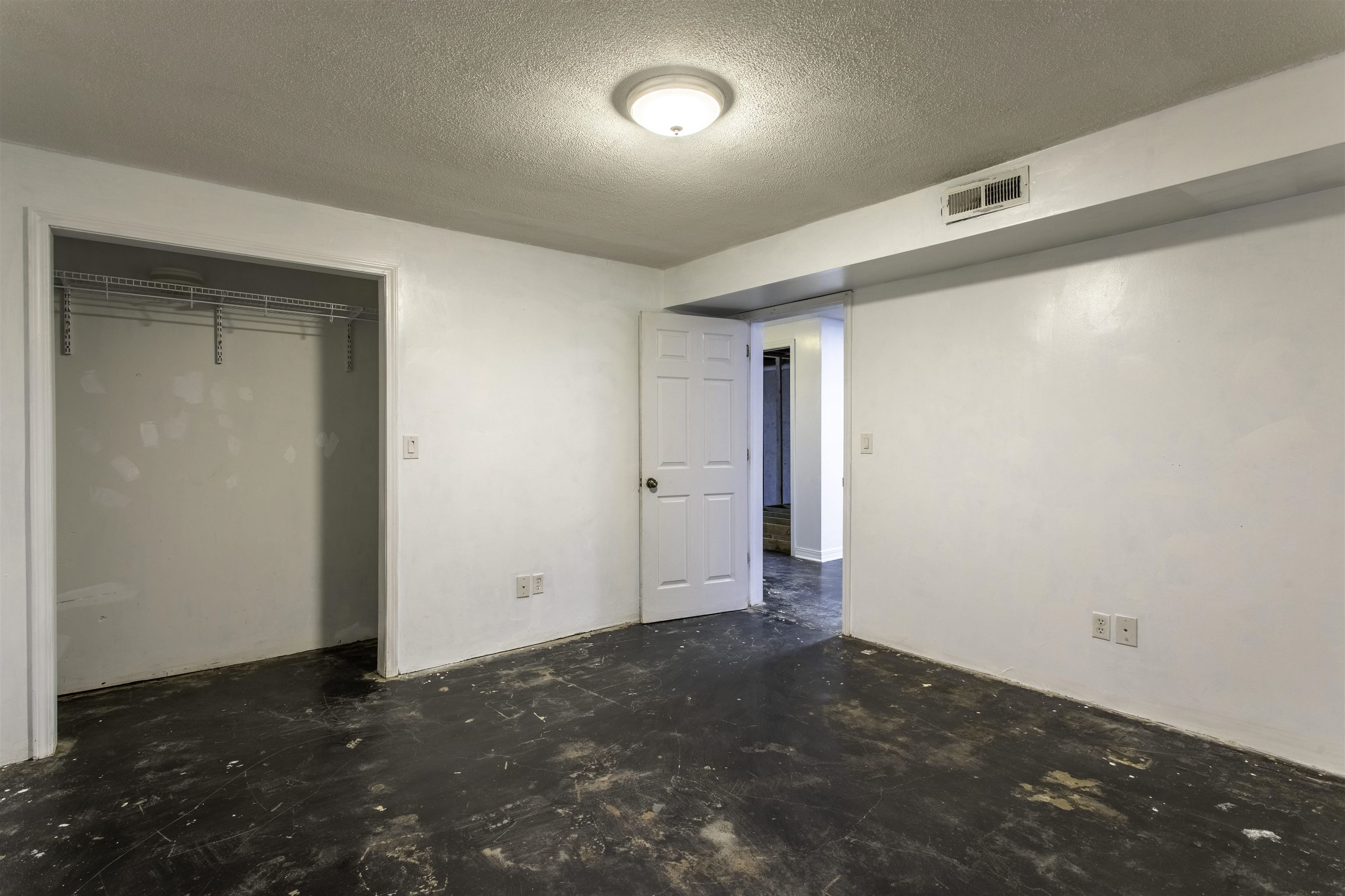 Metes & Bounds - Residential