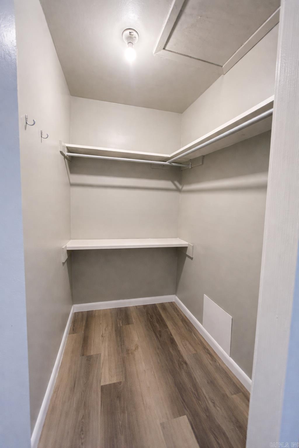 CANDLEWOOD - Residential