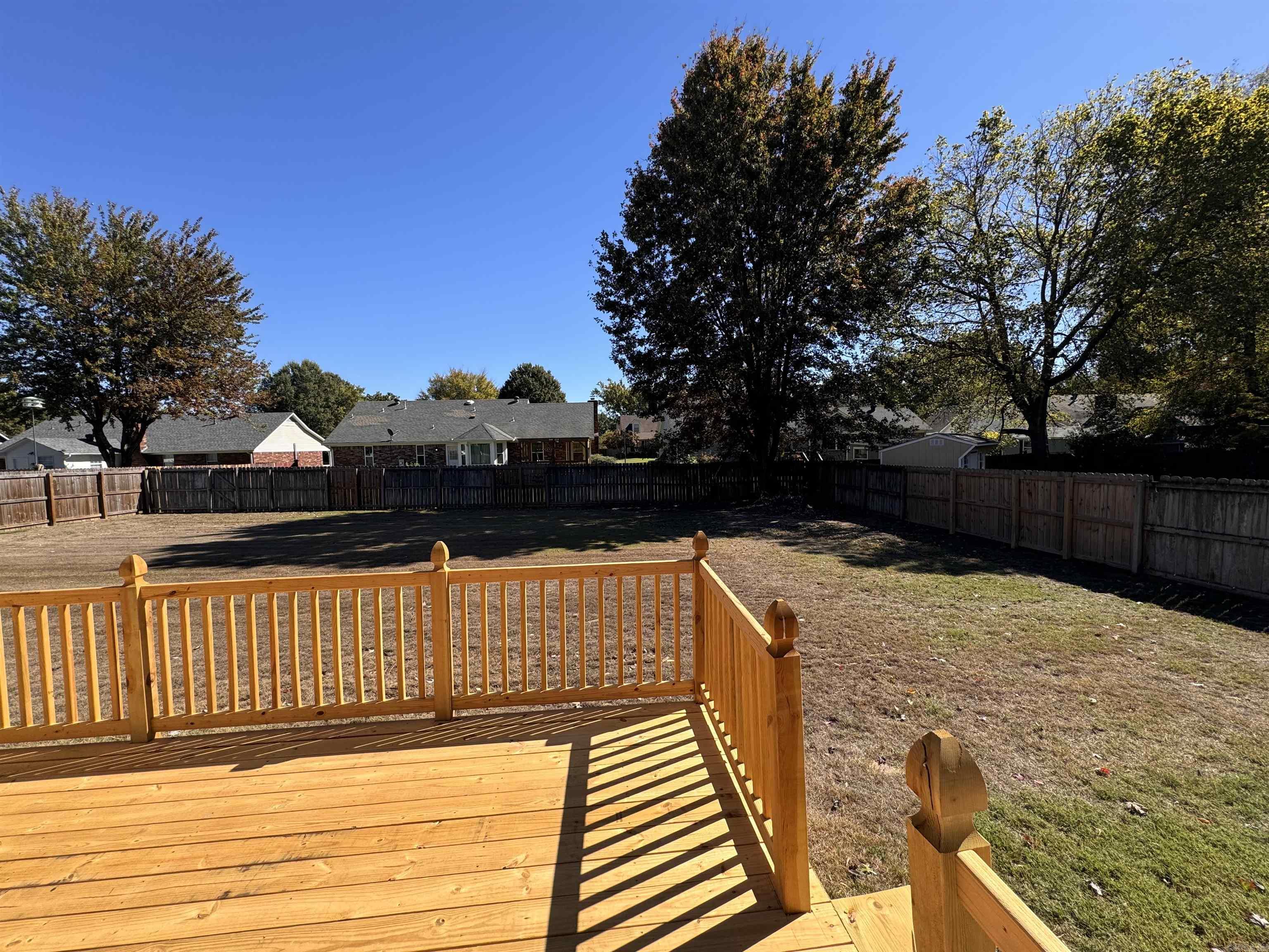 RIVER OAKS - Residential