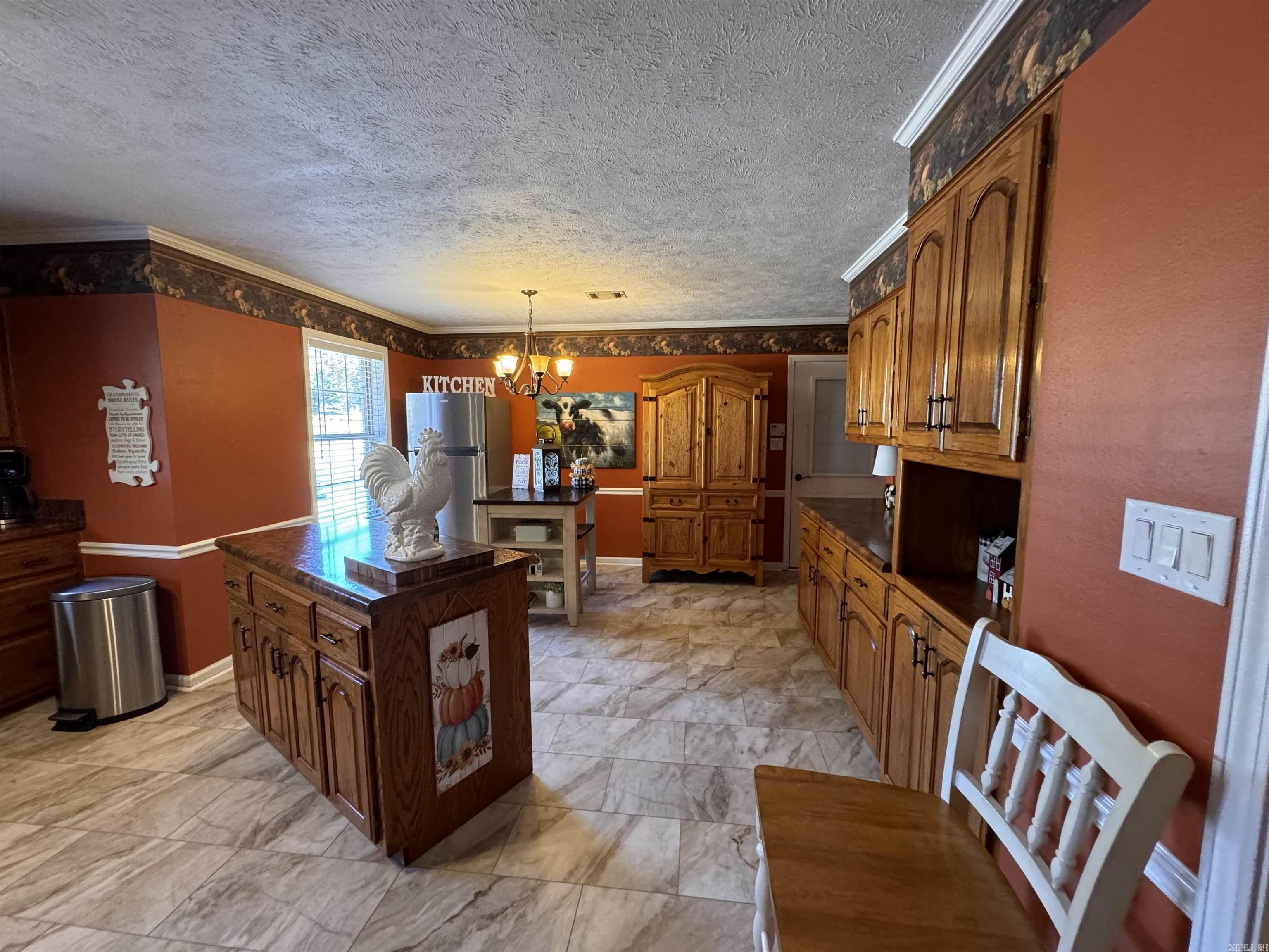 RIVER OAKS - Residential