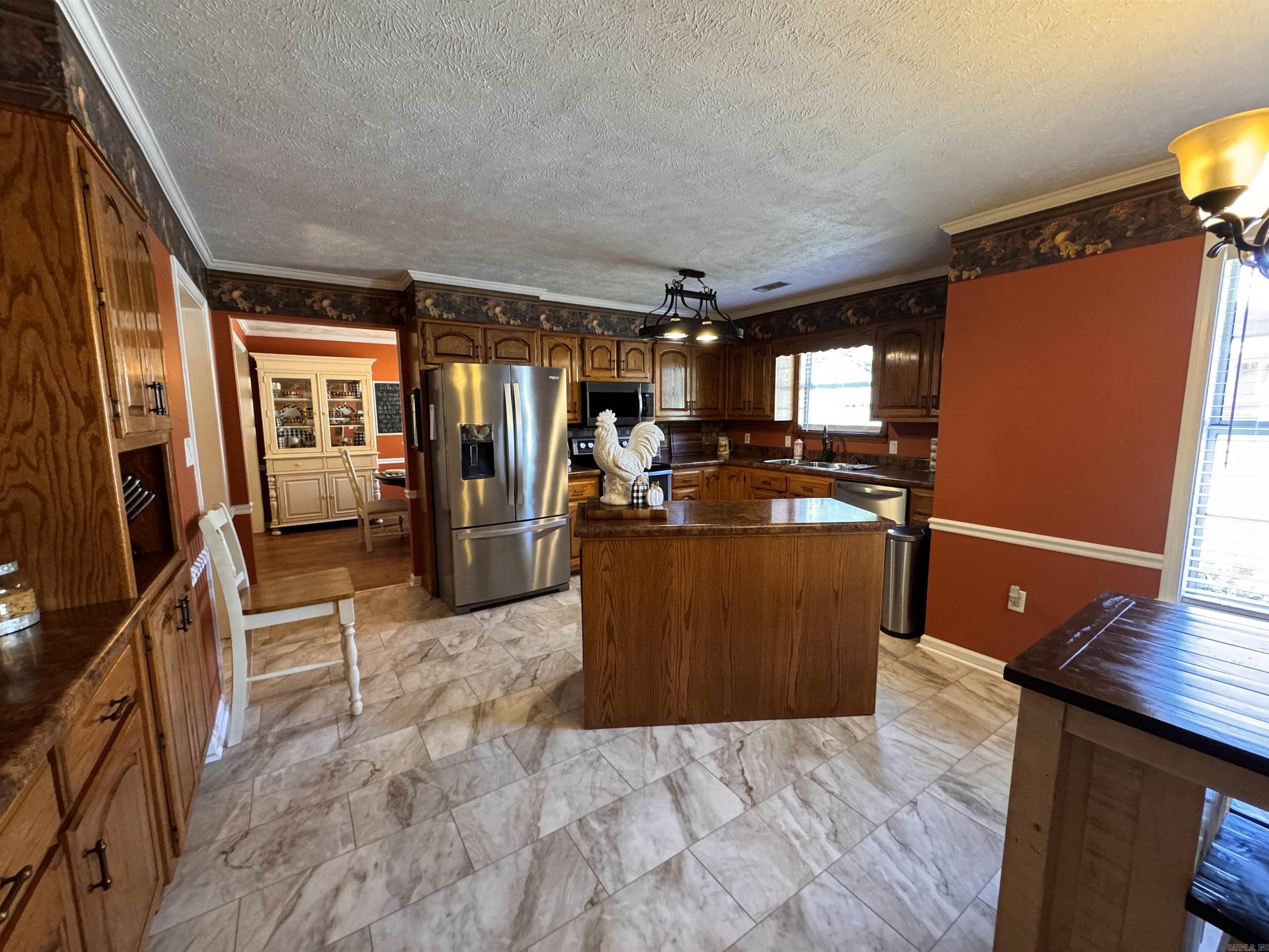 RIVER OAKS - Residential