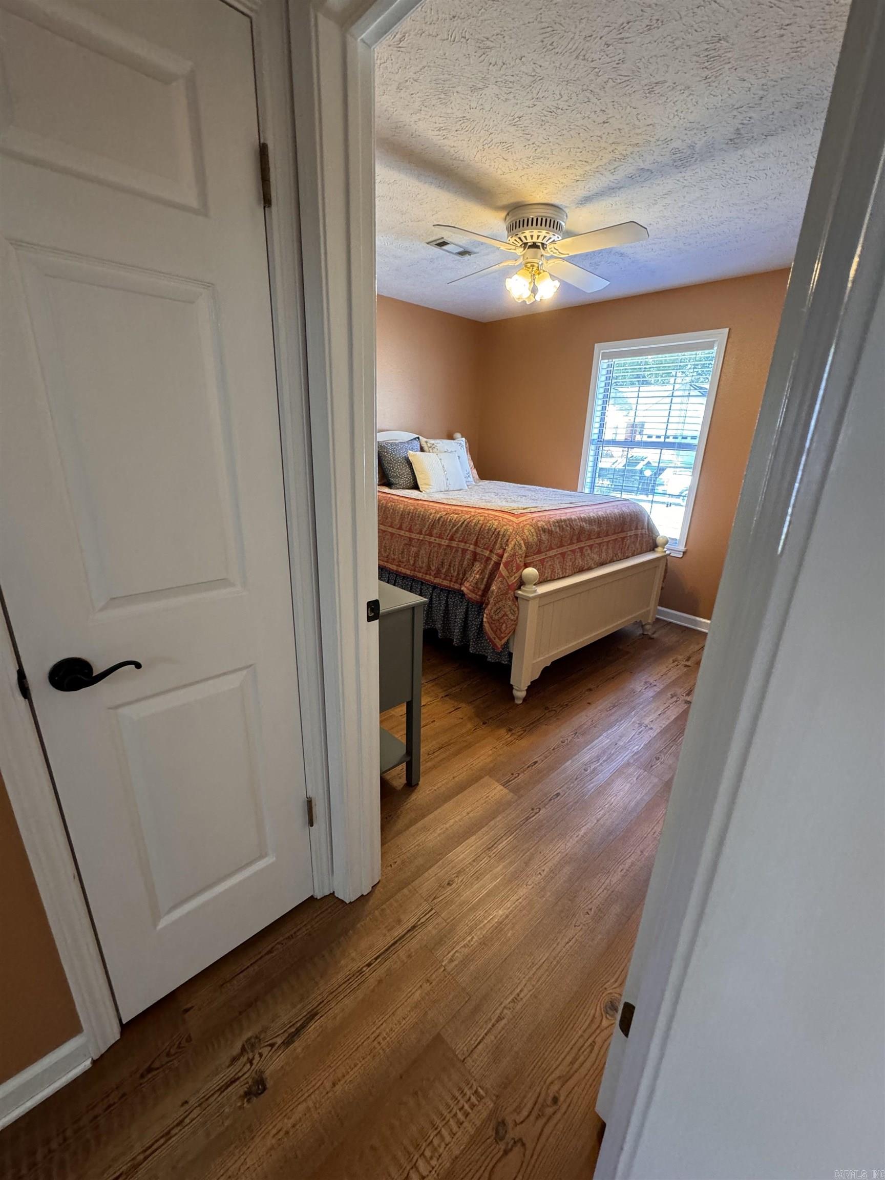 RIVER OAKS - Residential