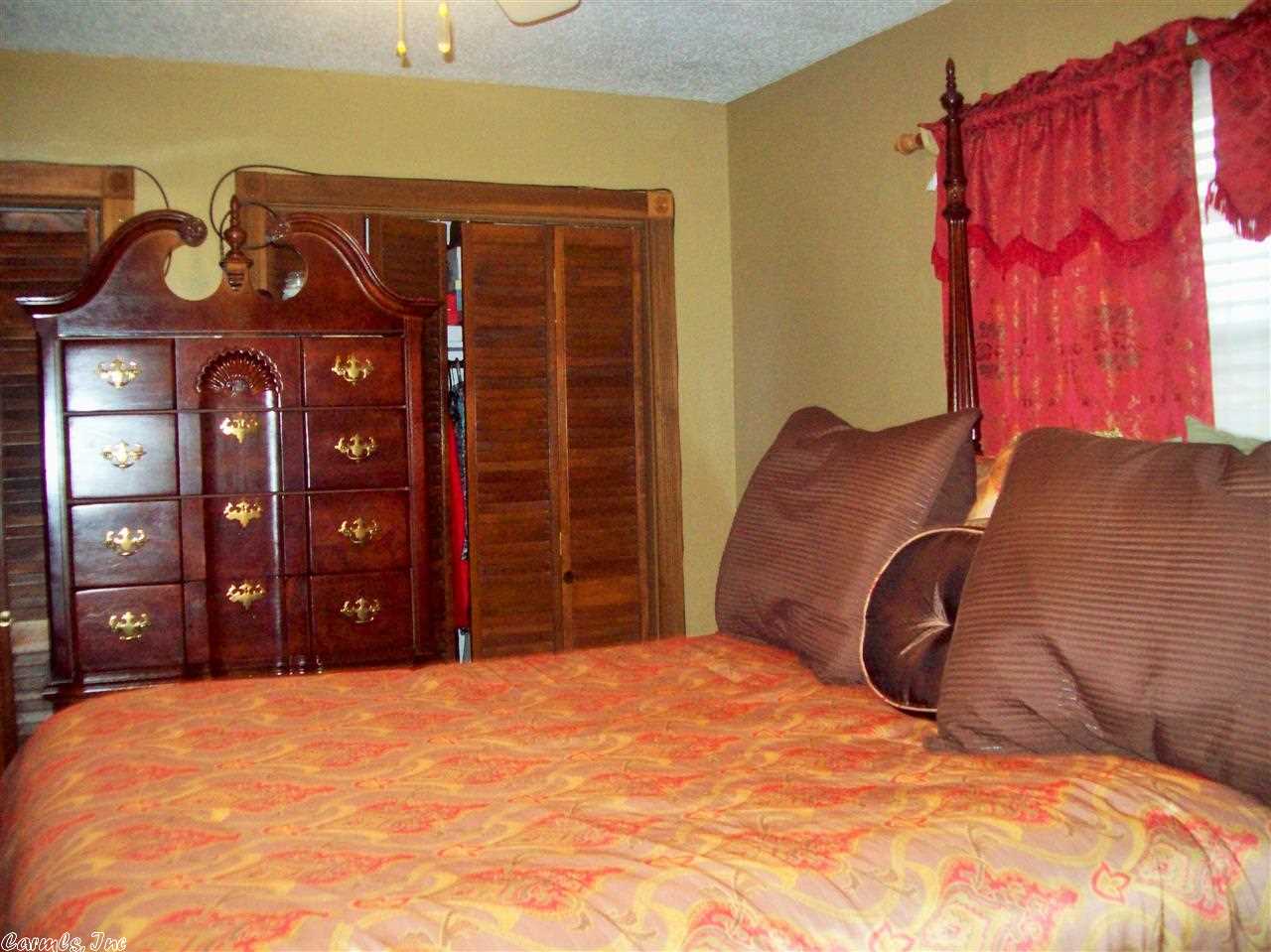 INDIAN HILLS - Residential