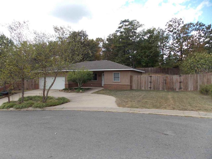 3 bedroom 2 bath in Lake Hamilton School District, perched on a hill with mountain views, low traffic street, wood privacy fenced backyard, side gate with plenty of room for a boat and camper in the backyard. Split floor plan, all electric, 6" exterior walls with metal studs.