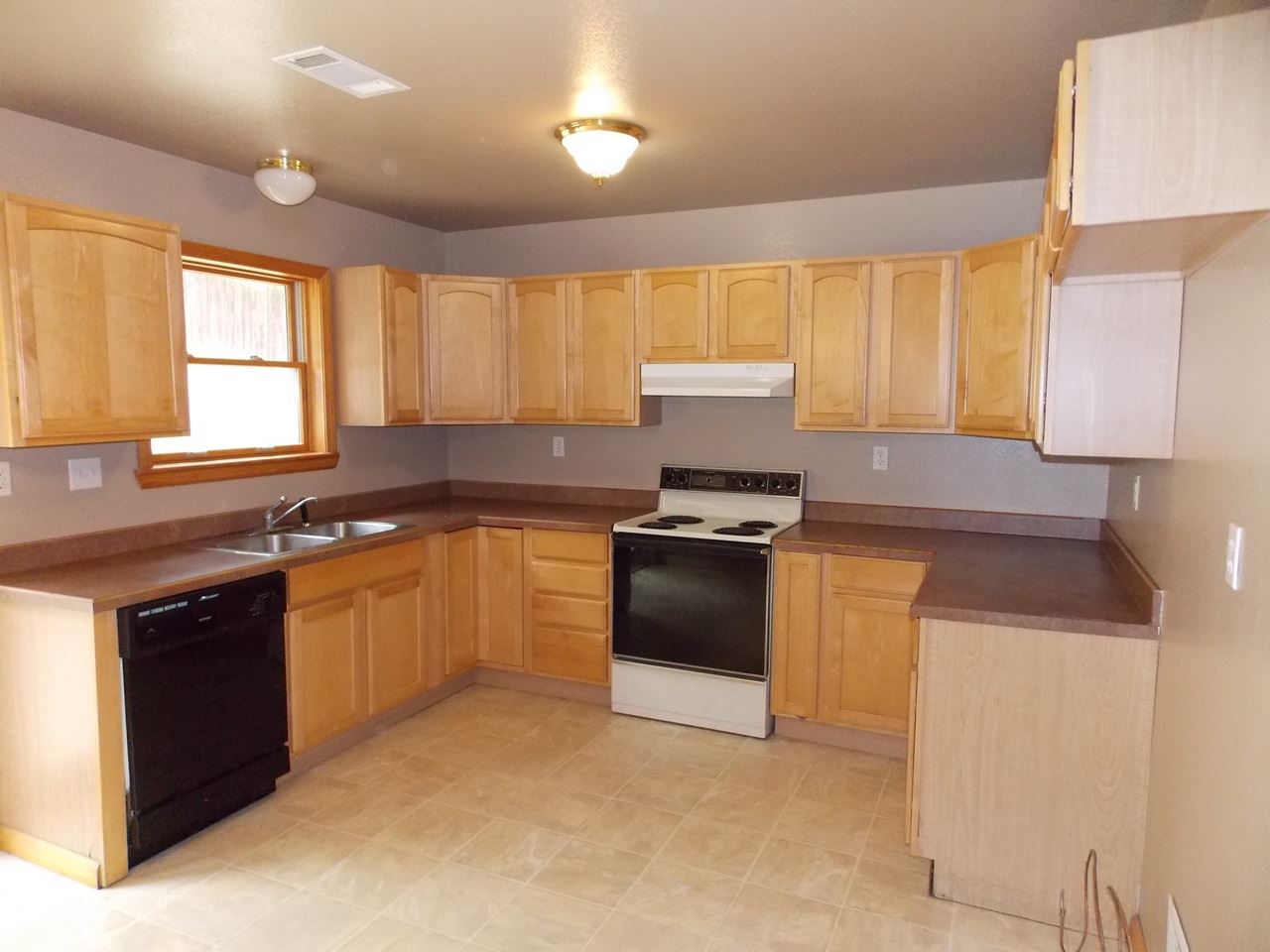 Sky Canyon Estates - Residential