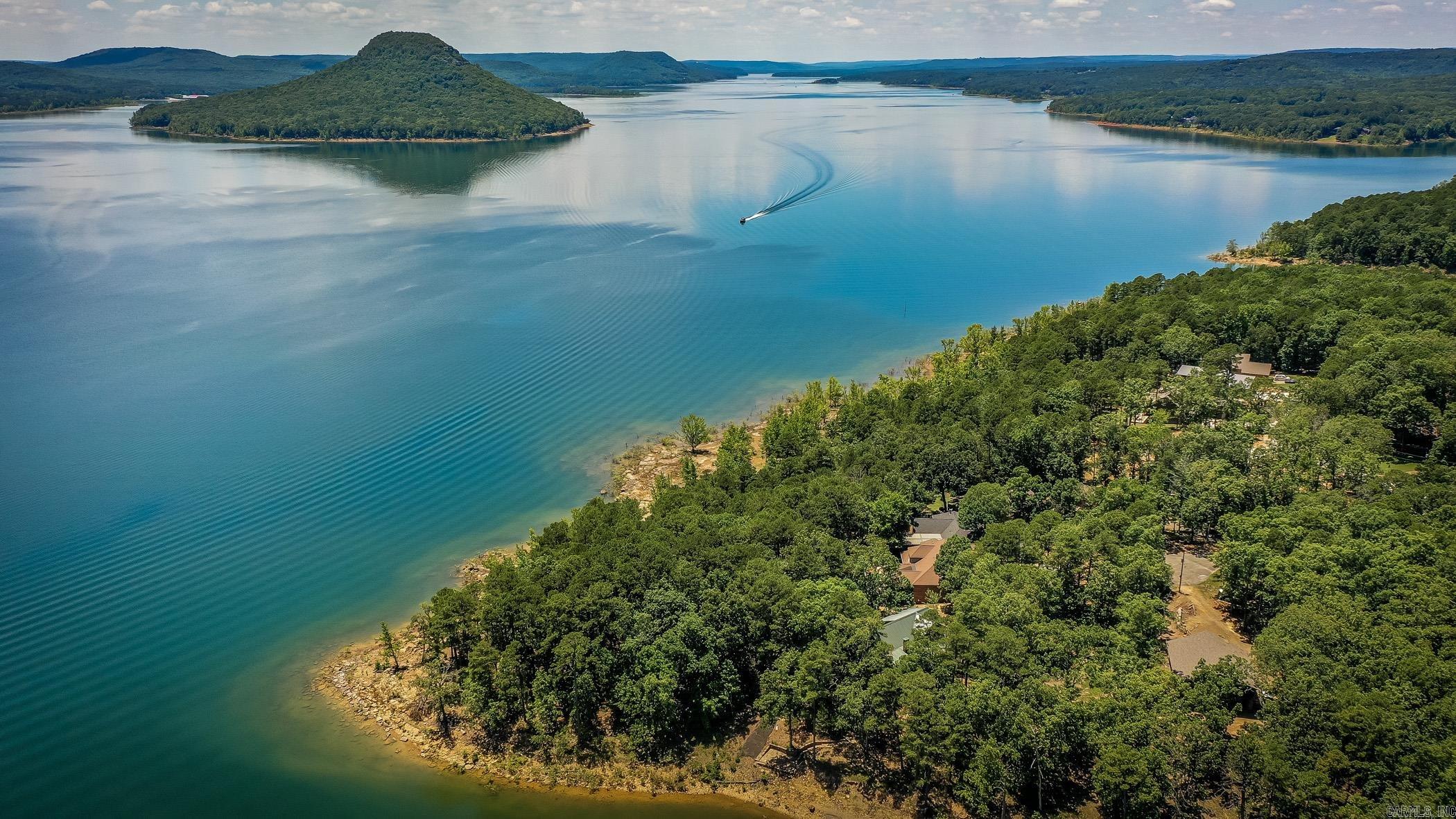 ENCHANTED PENINSULA - Residential