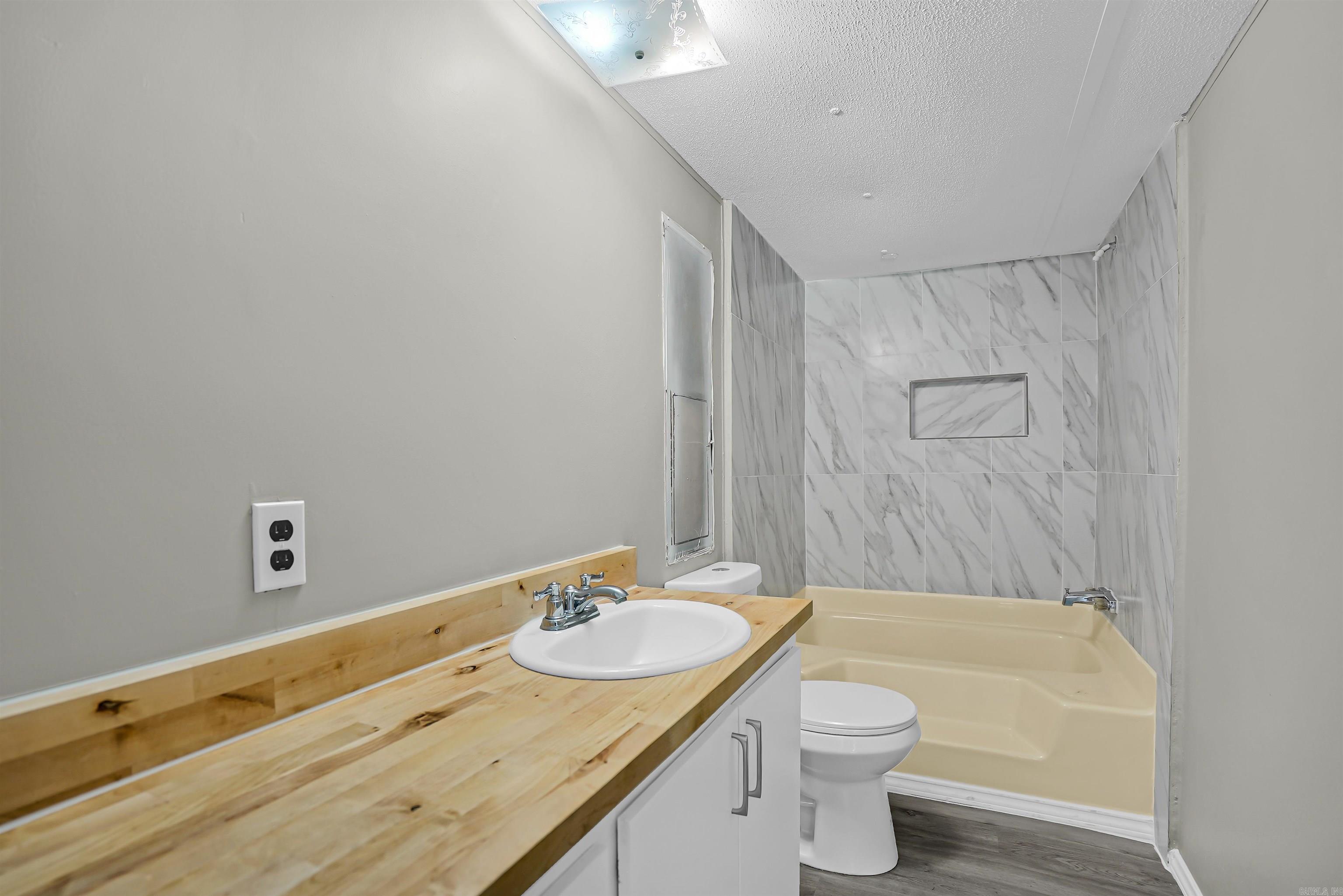 BRIARWOOD ESTATES - Residential