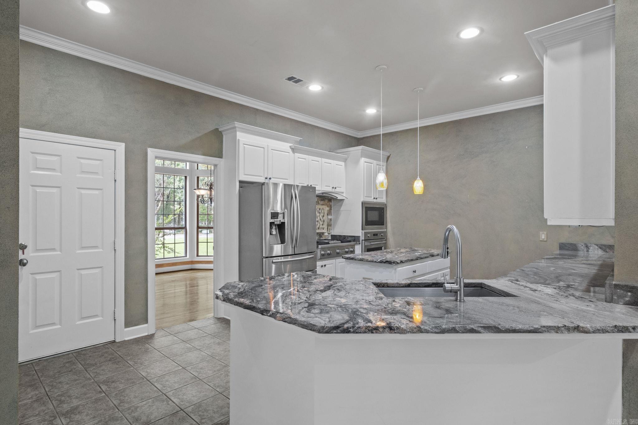 SHADY VALLEY - Residential