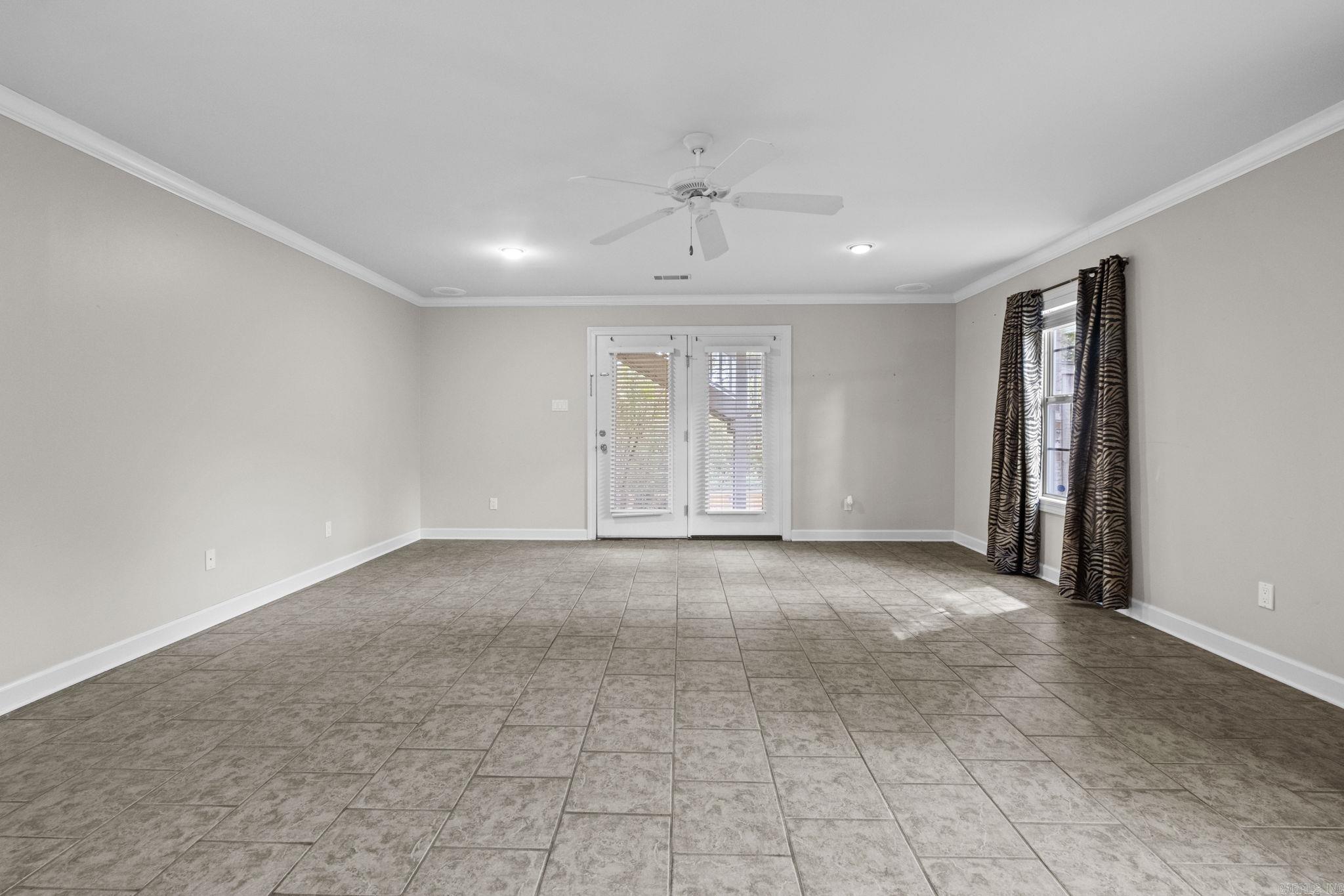 SHADY VALLEY - Residential