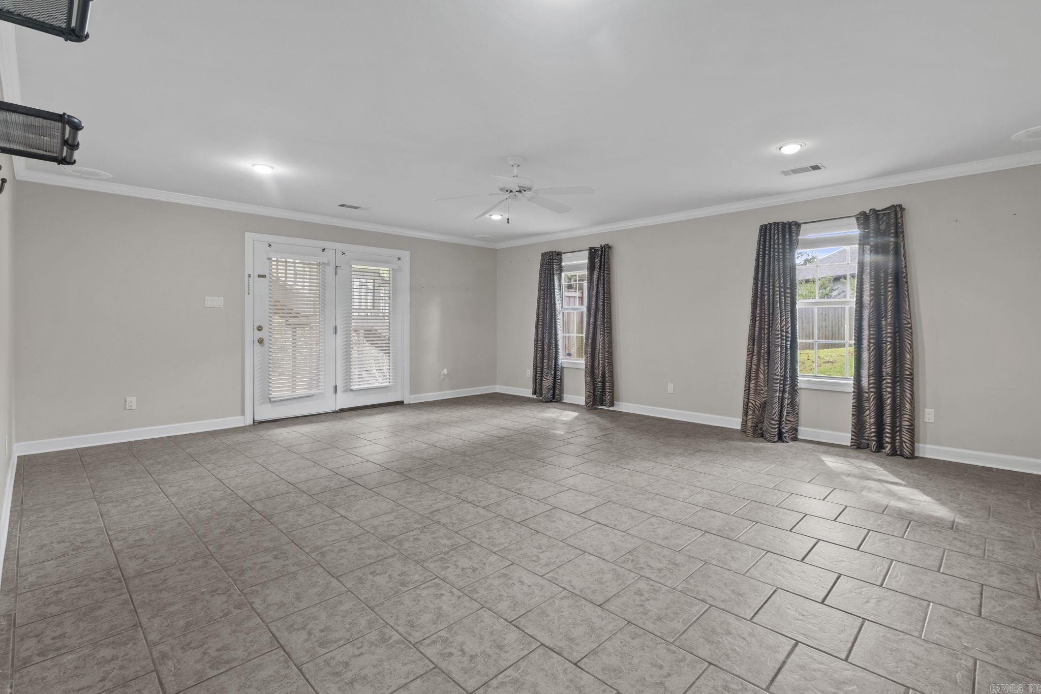 SHADY VALLEY - Residential