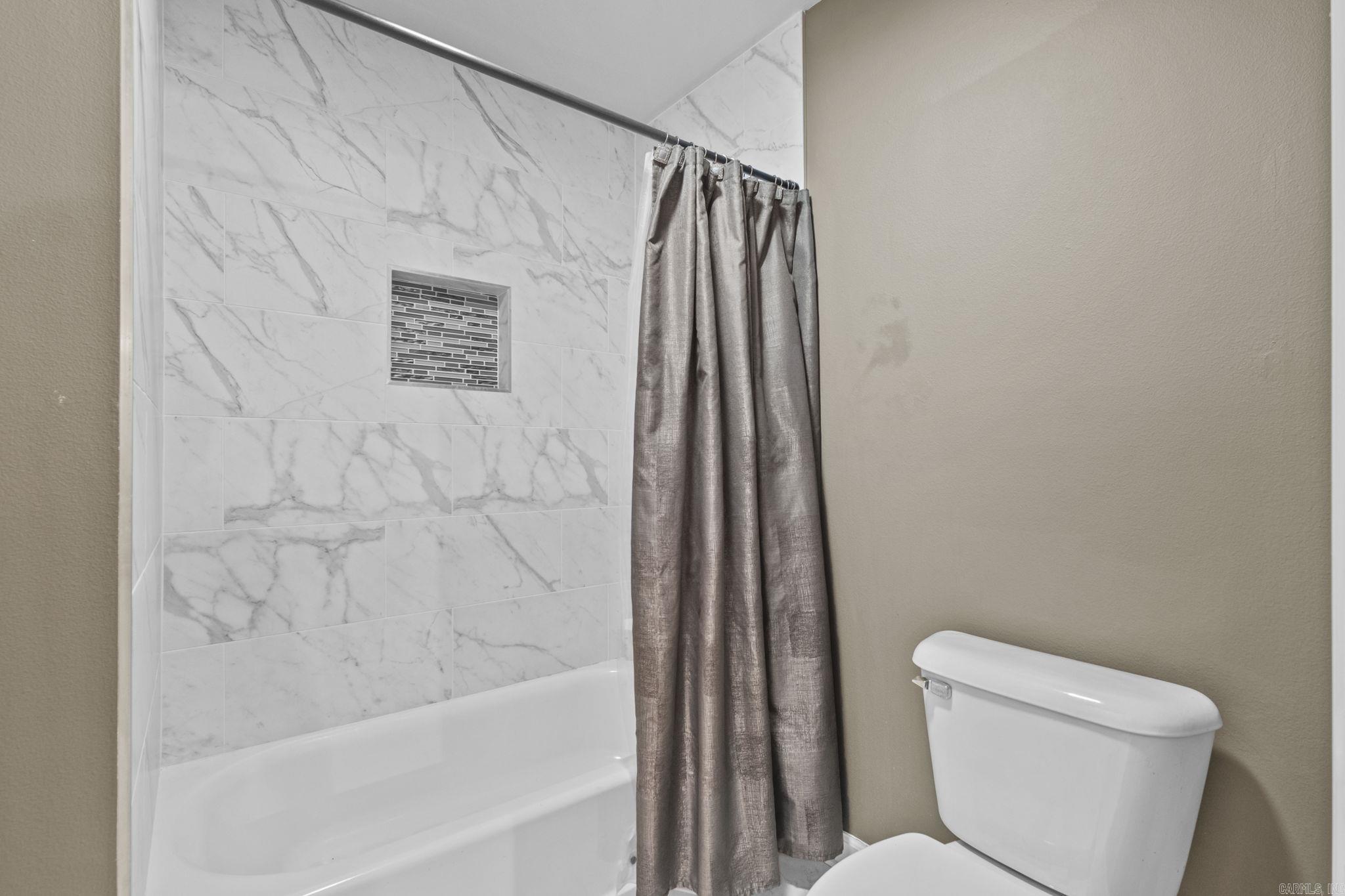 SHADY VALLEY - Residential