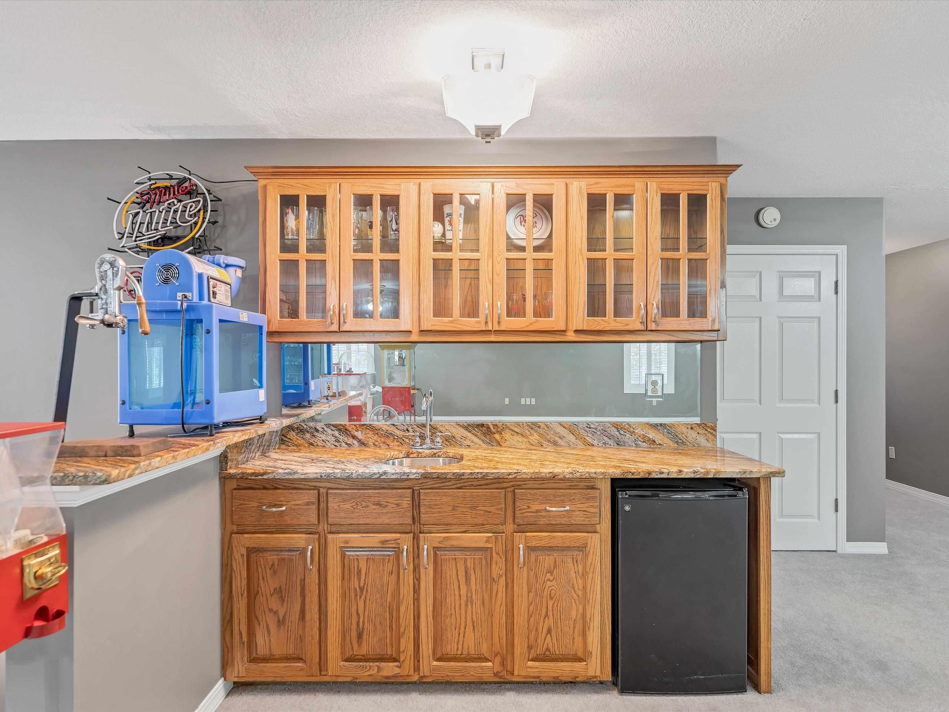 RAINBOW HTS - Residential