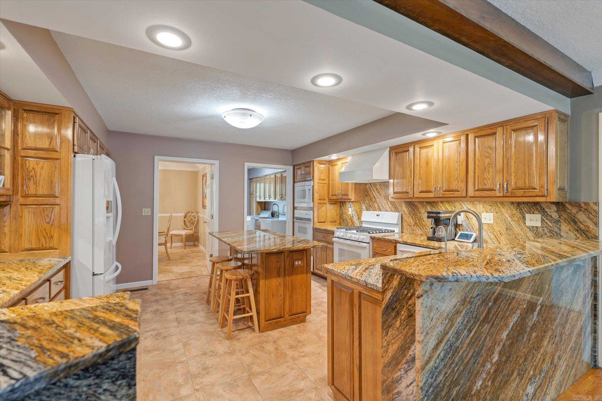 RAINBOW HTS - Residential