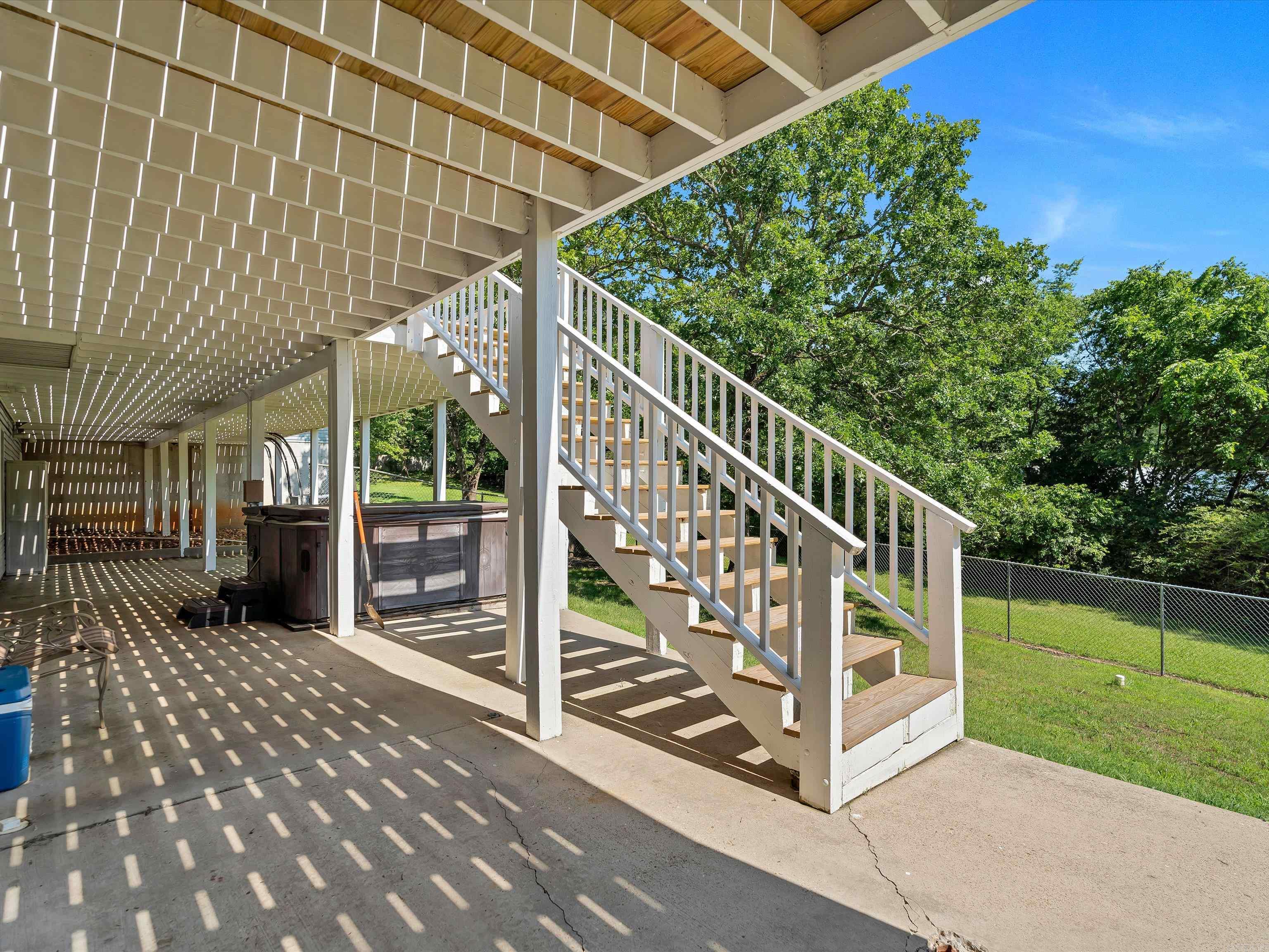 RAINBOW HTS - Residential