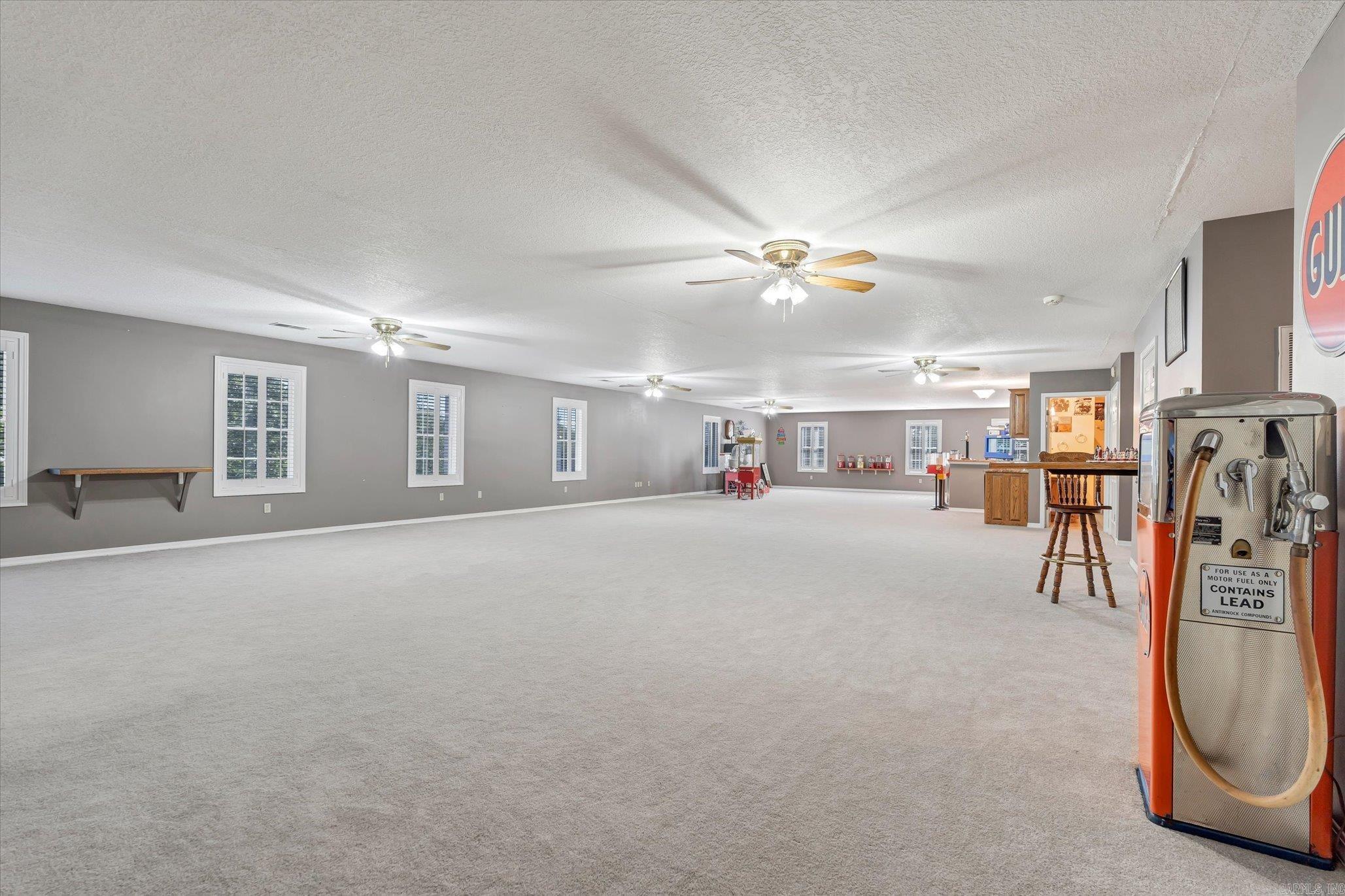 RAINBOW HTS - Residential