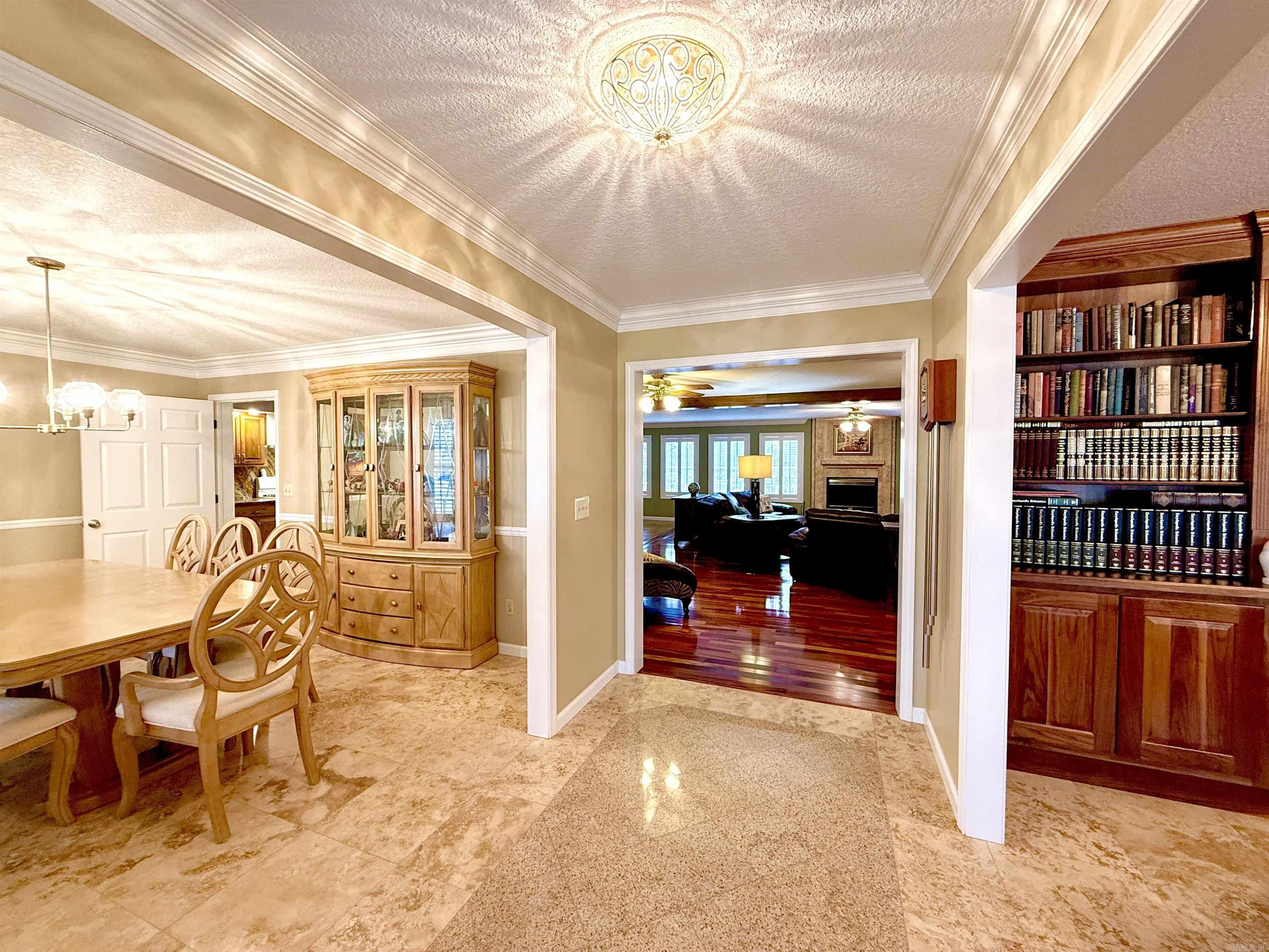 RAINBOW HTS - Residential