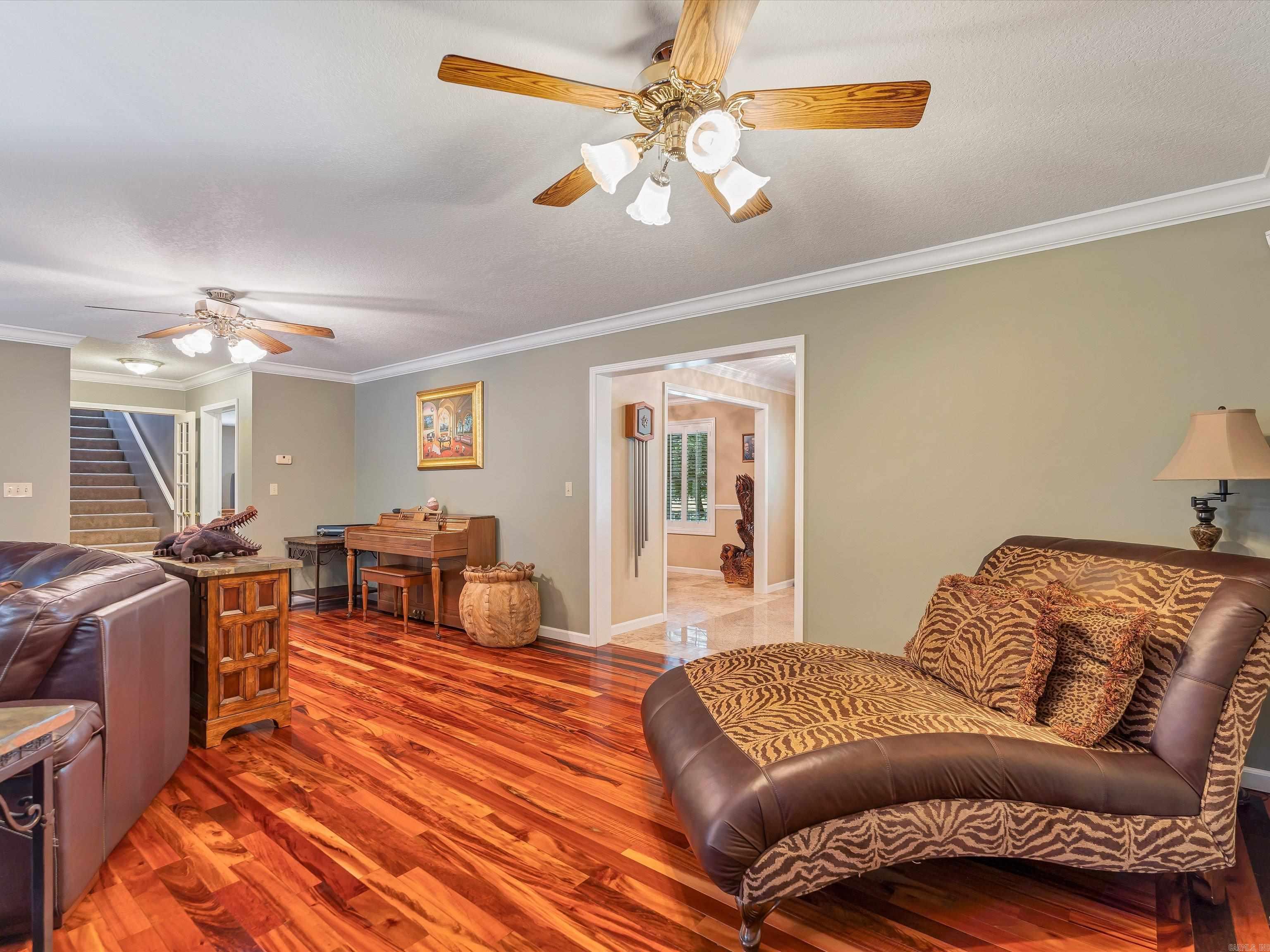 RAINBOW HTS - Residential