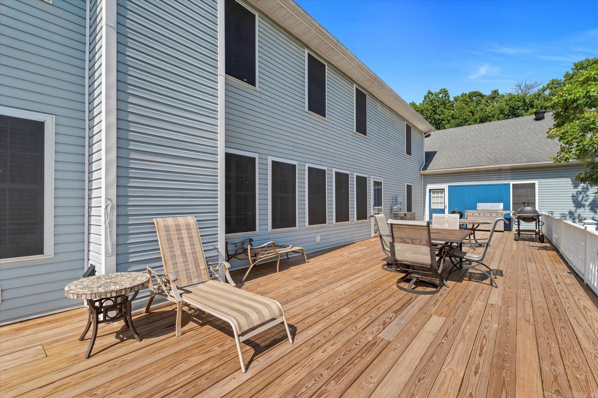 RAINBOW HTS - Residential