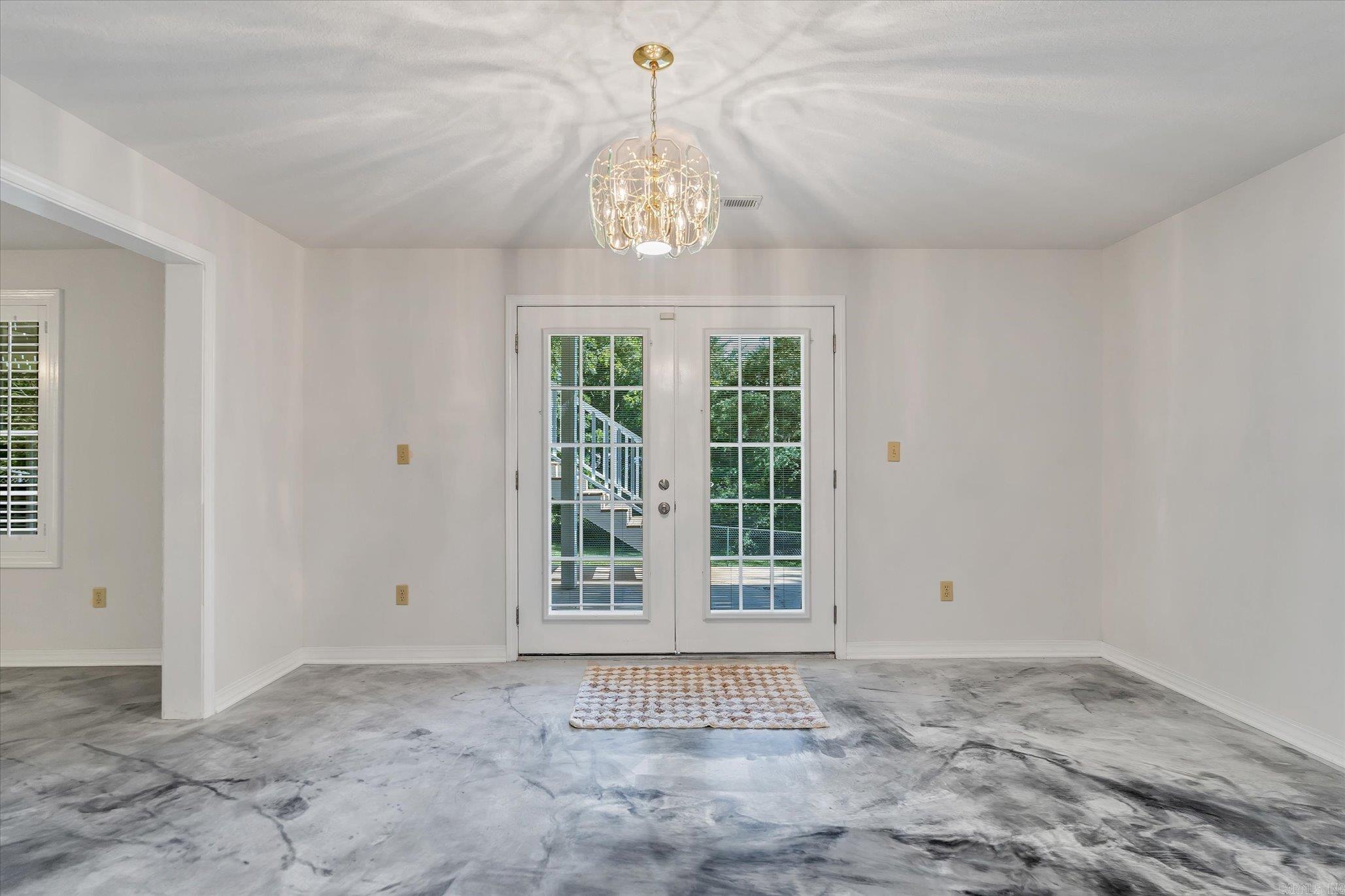 RAINBOW HTS - Residential