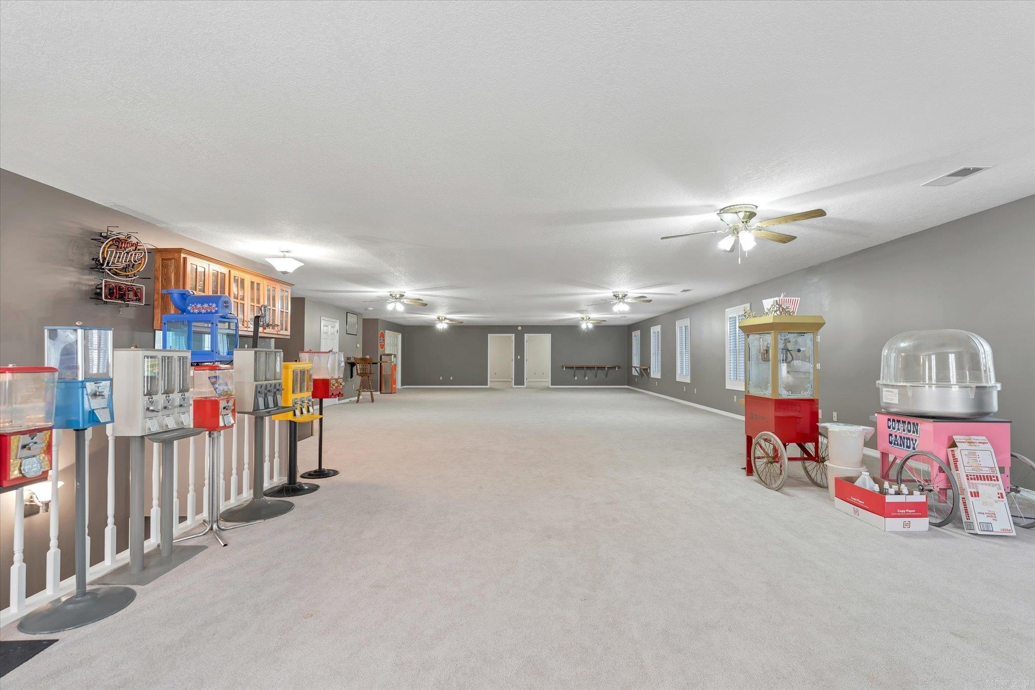 RAINBOW HTS - Residential